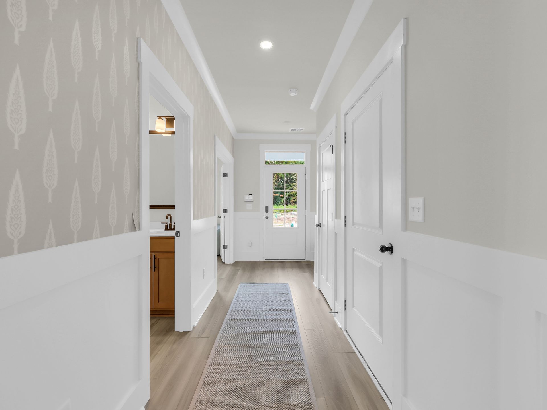 Courtland II - Front Entrance