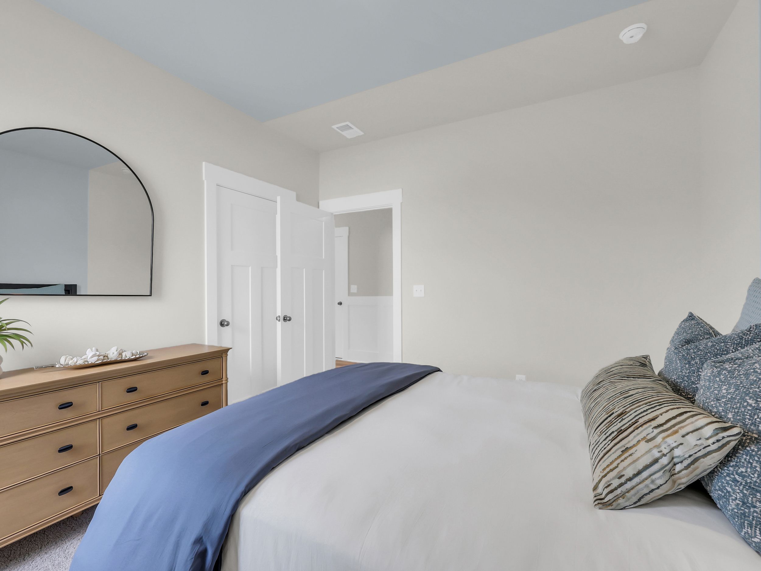 Courtland II - Bedroom