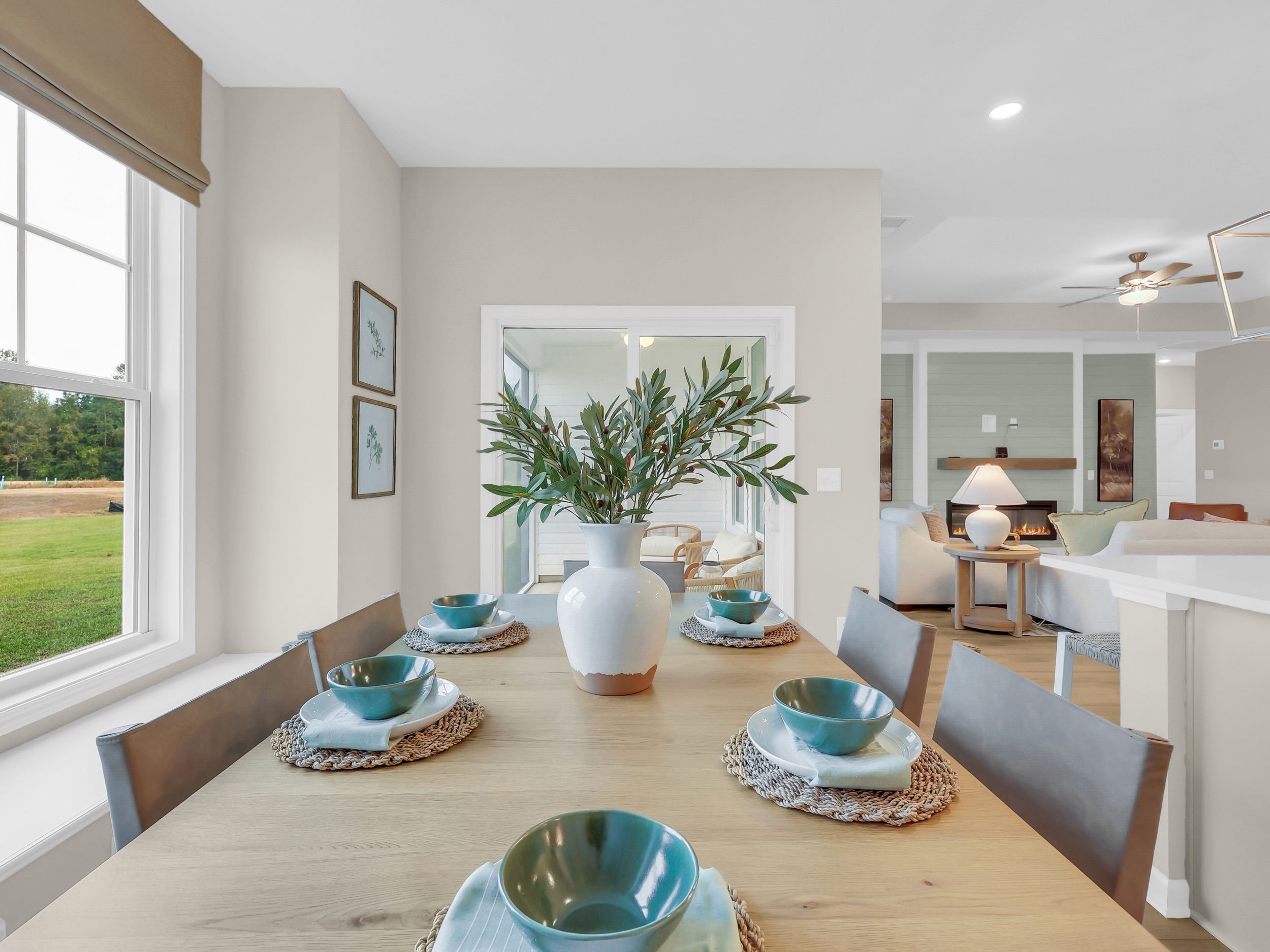 Odessa II - Dining Room