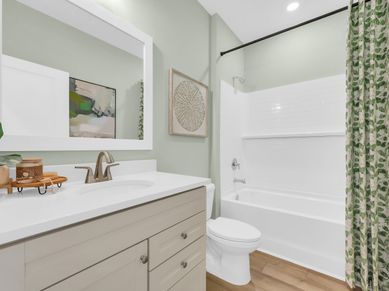 Odessa II - Bathroom