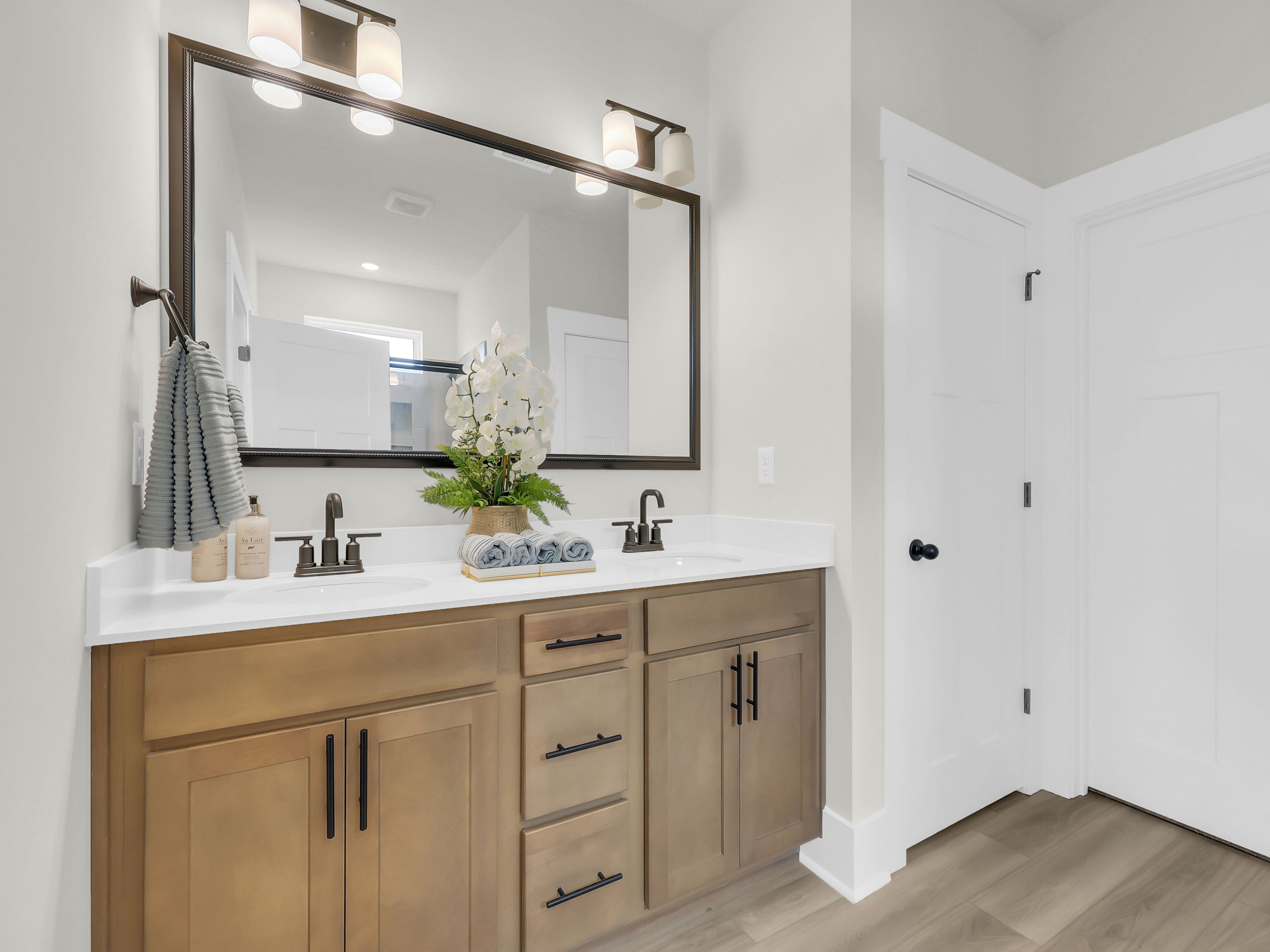 Courtland II - Master Bath