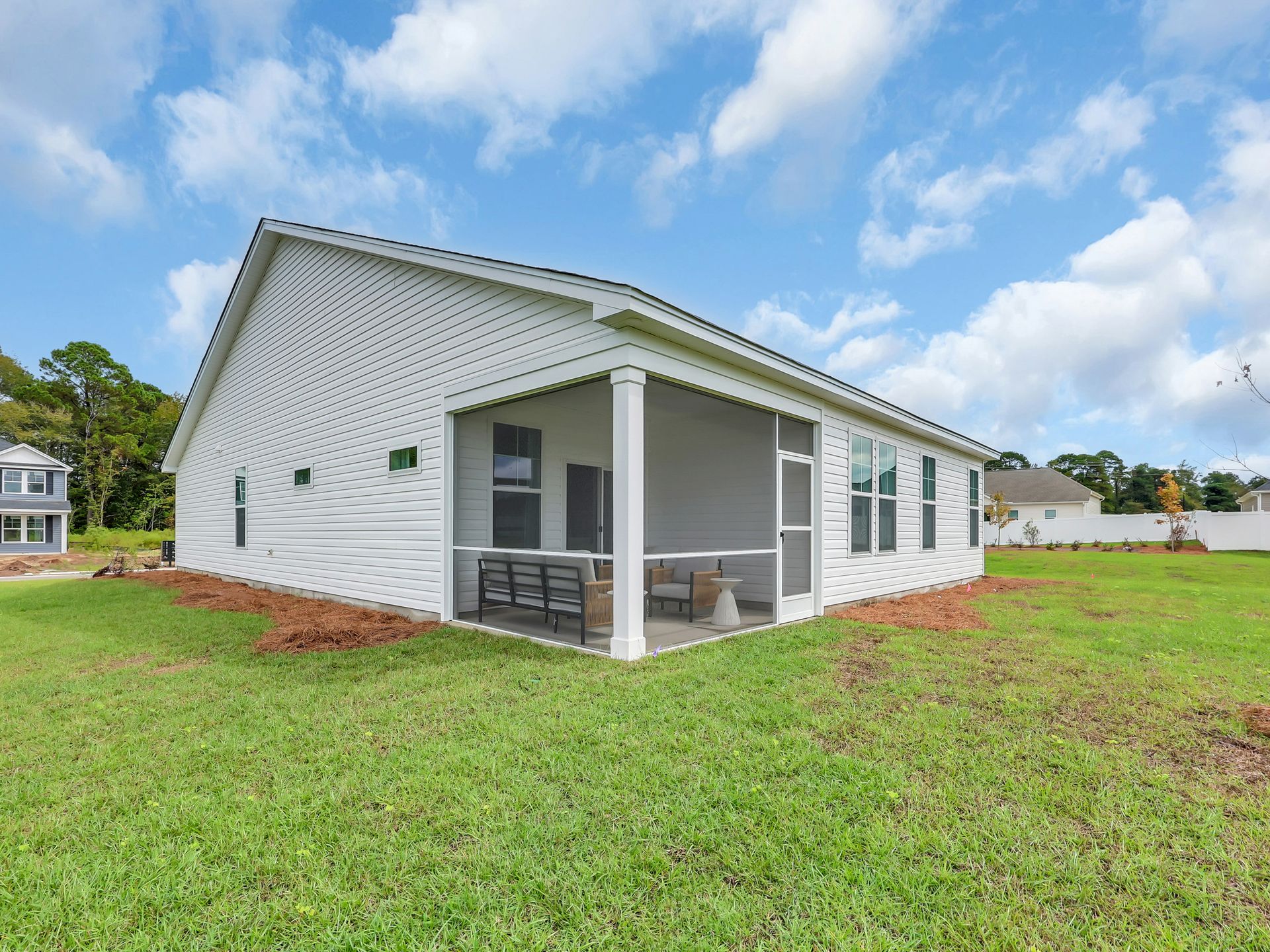 Courtland II - Back Exterior
