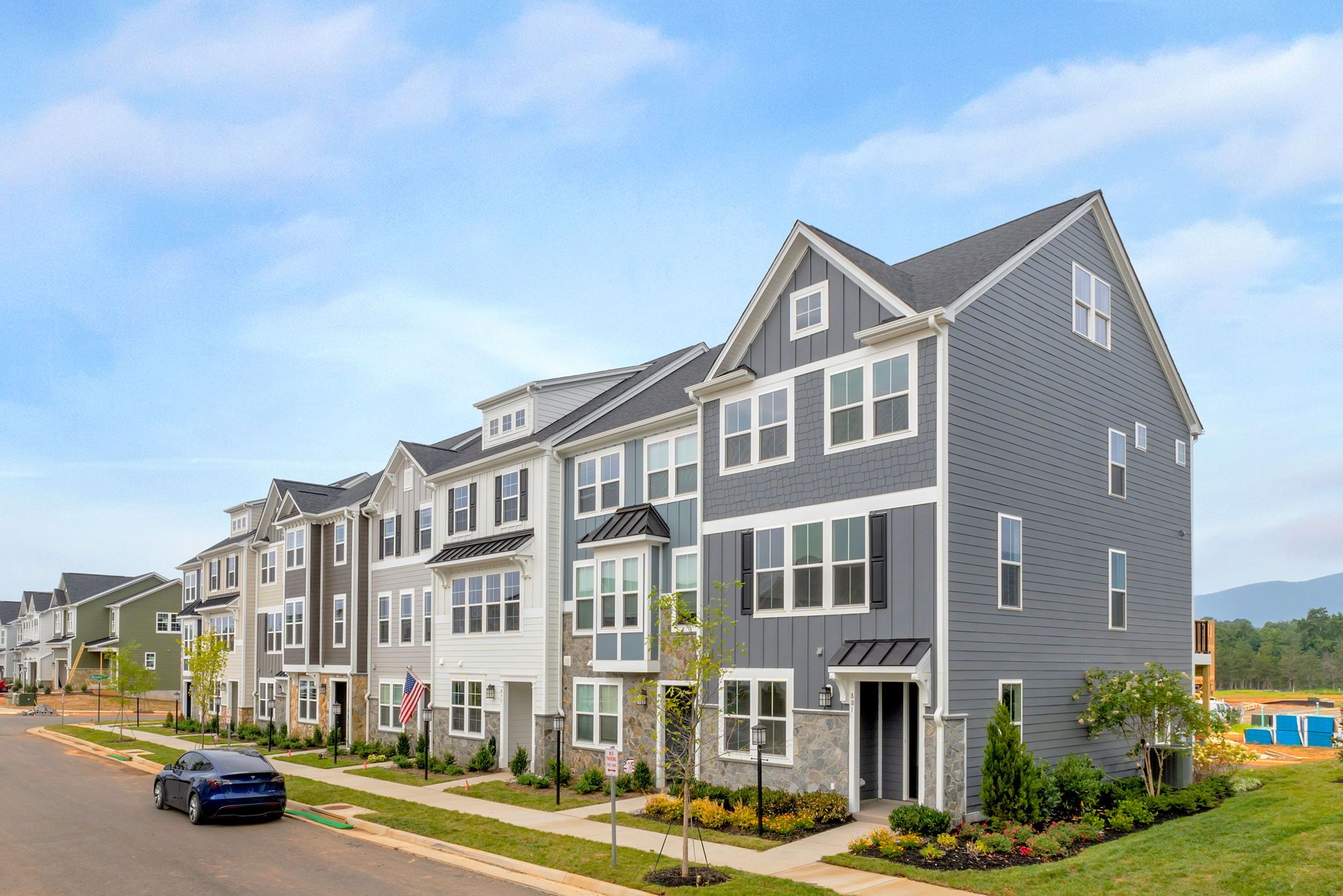 Yorktown Crescent - Yorktown, VA