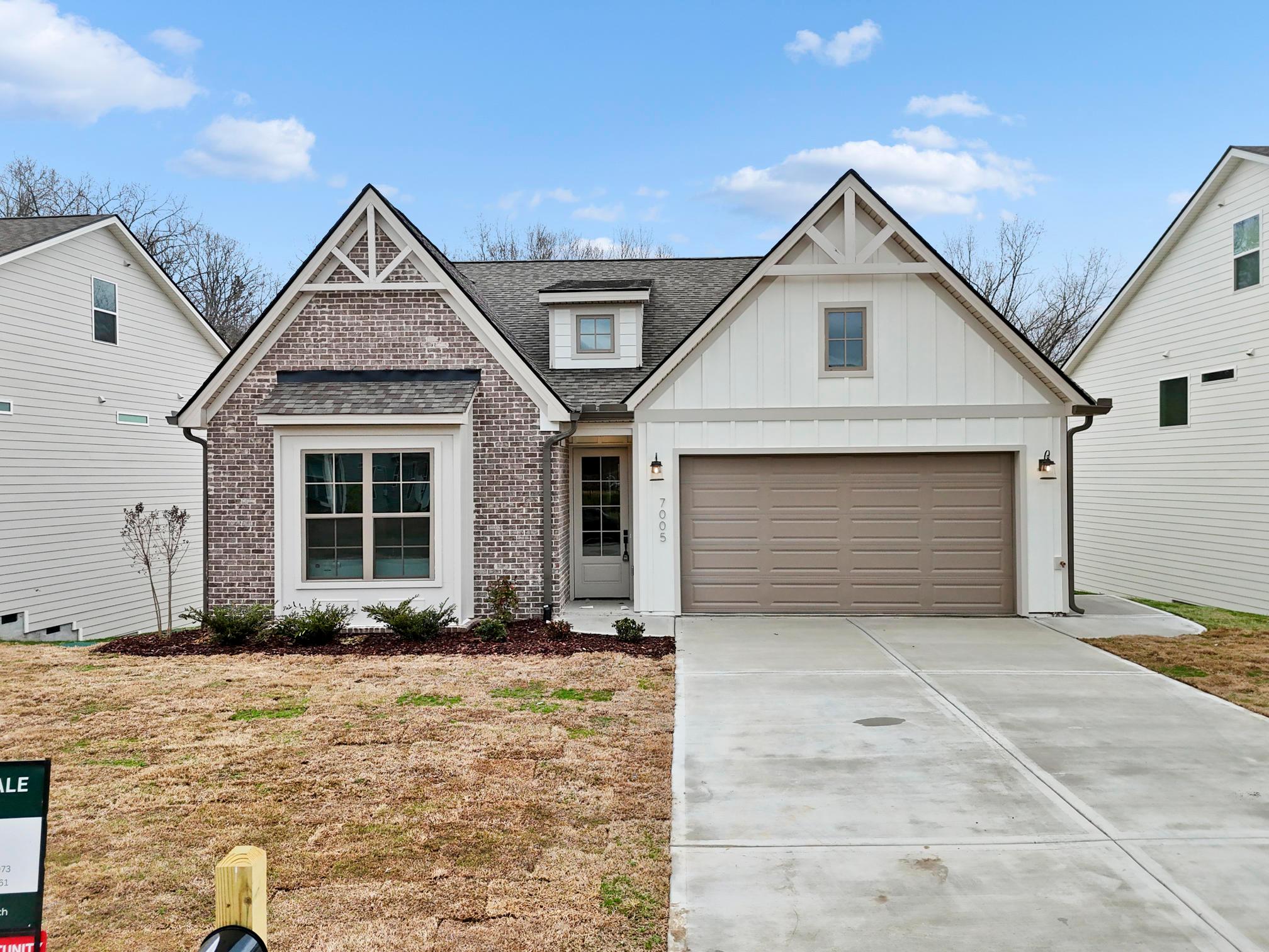 Hamilton on Hunter West - Chattanooga, TN