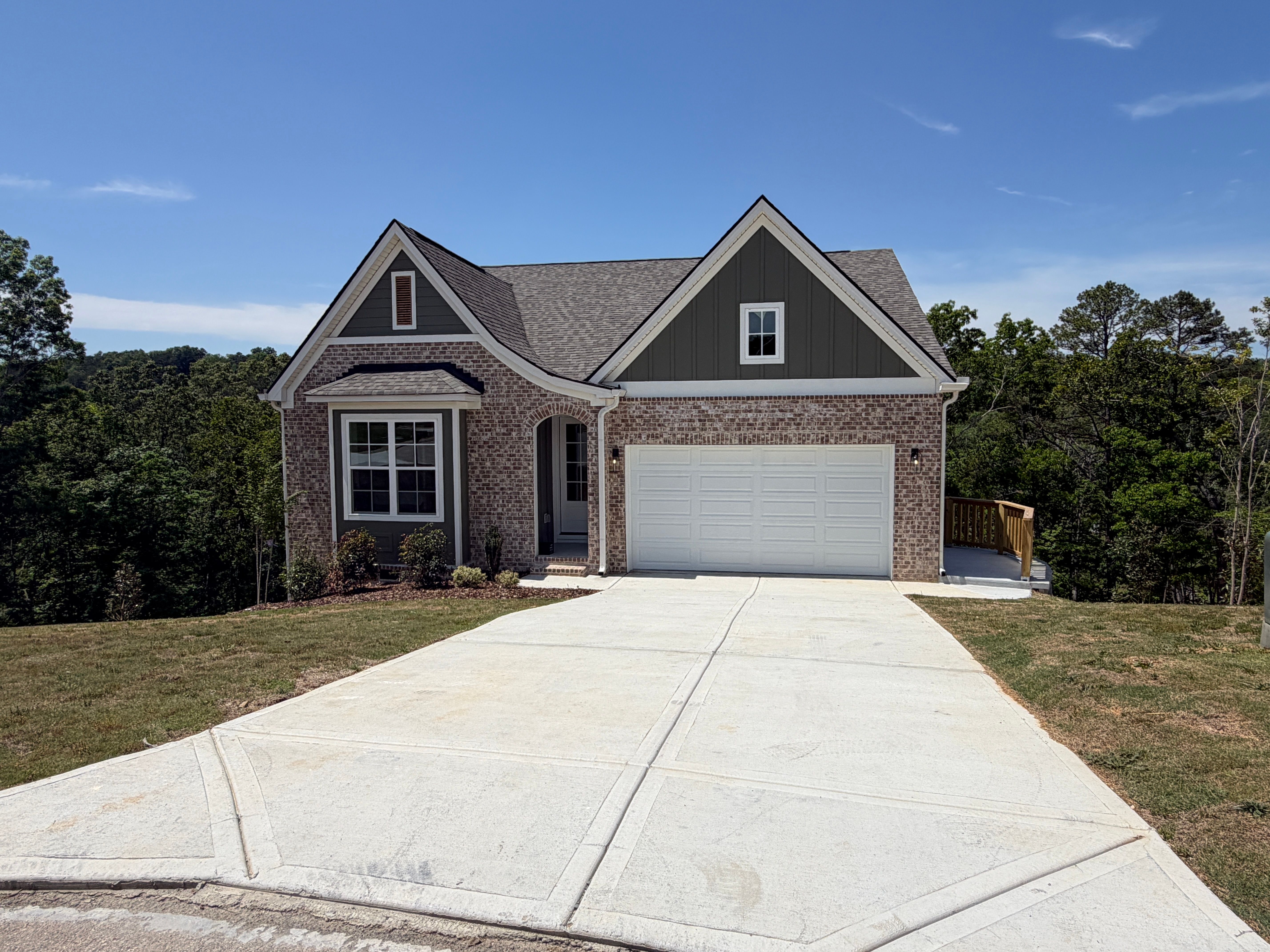 Hamilton on Hunter West por Greentech Homes LLC en Chattanooga Tennessee