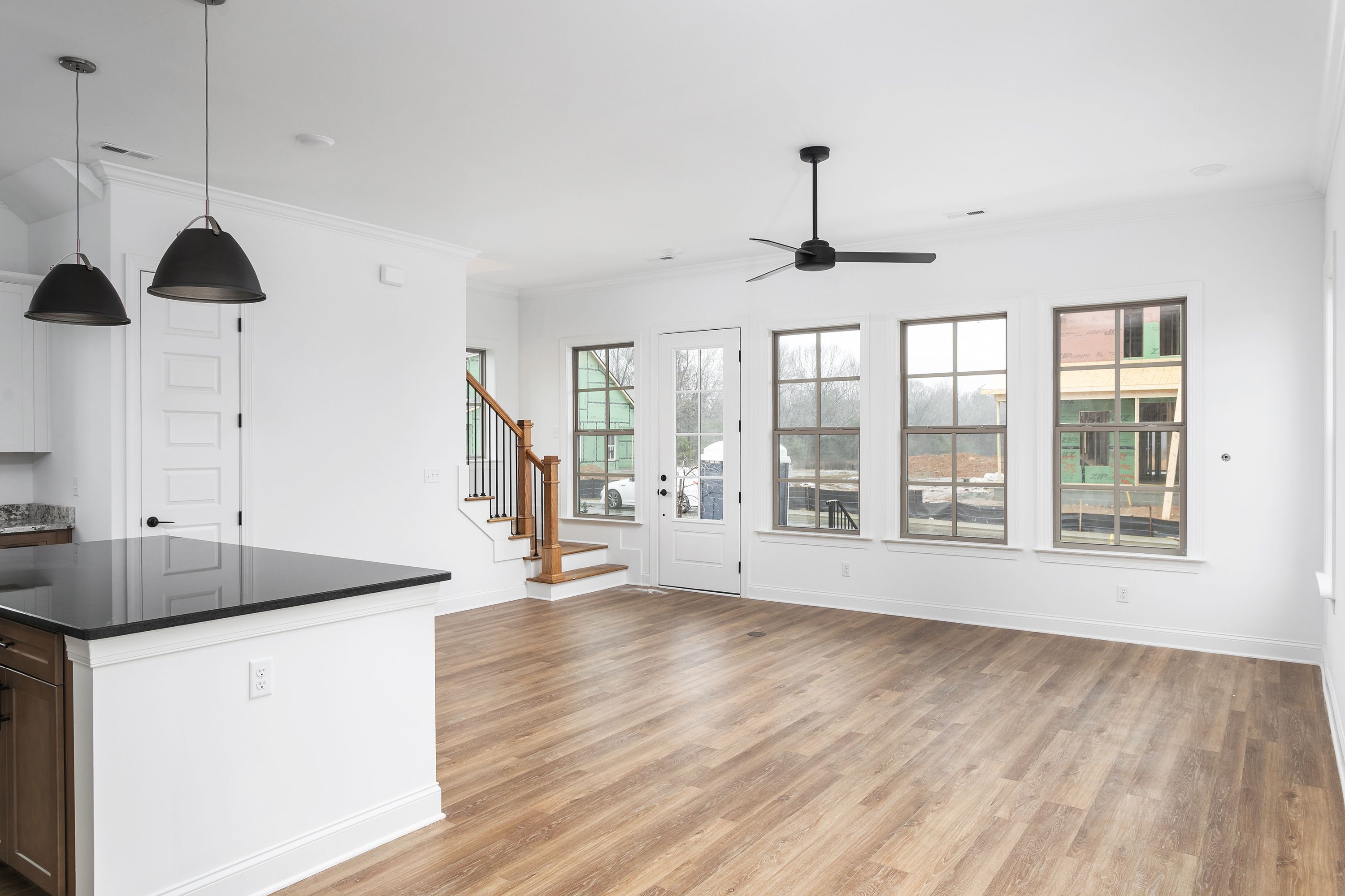 With Bonus Room option