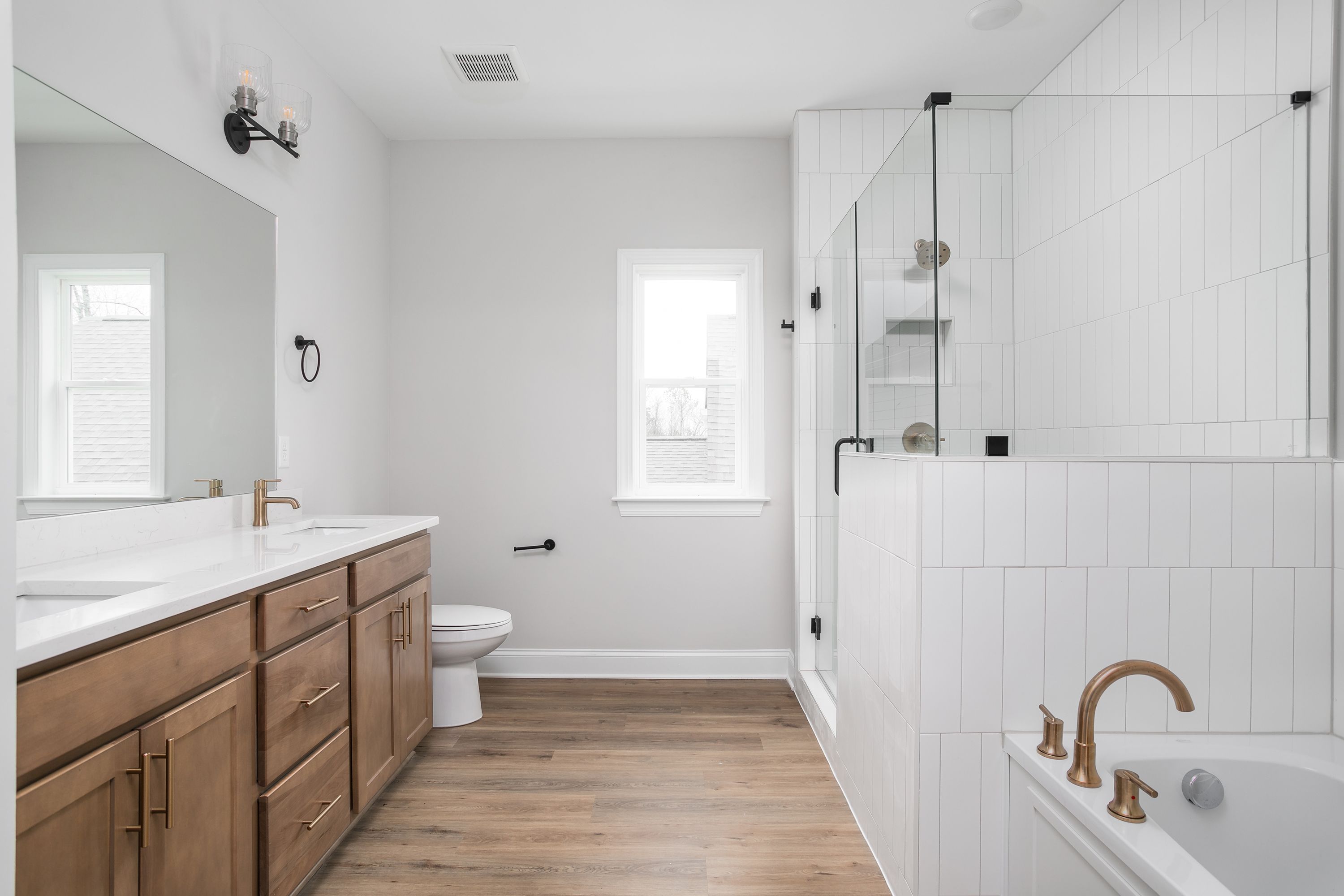 Tub option shown