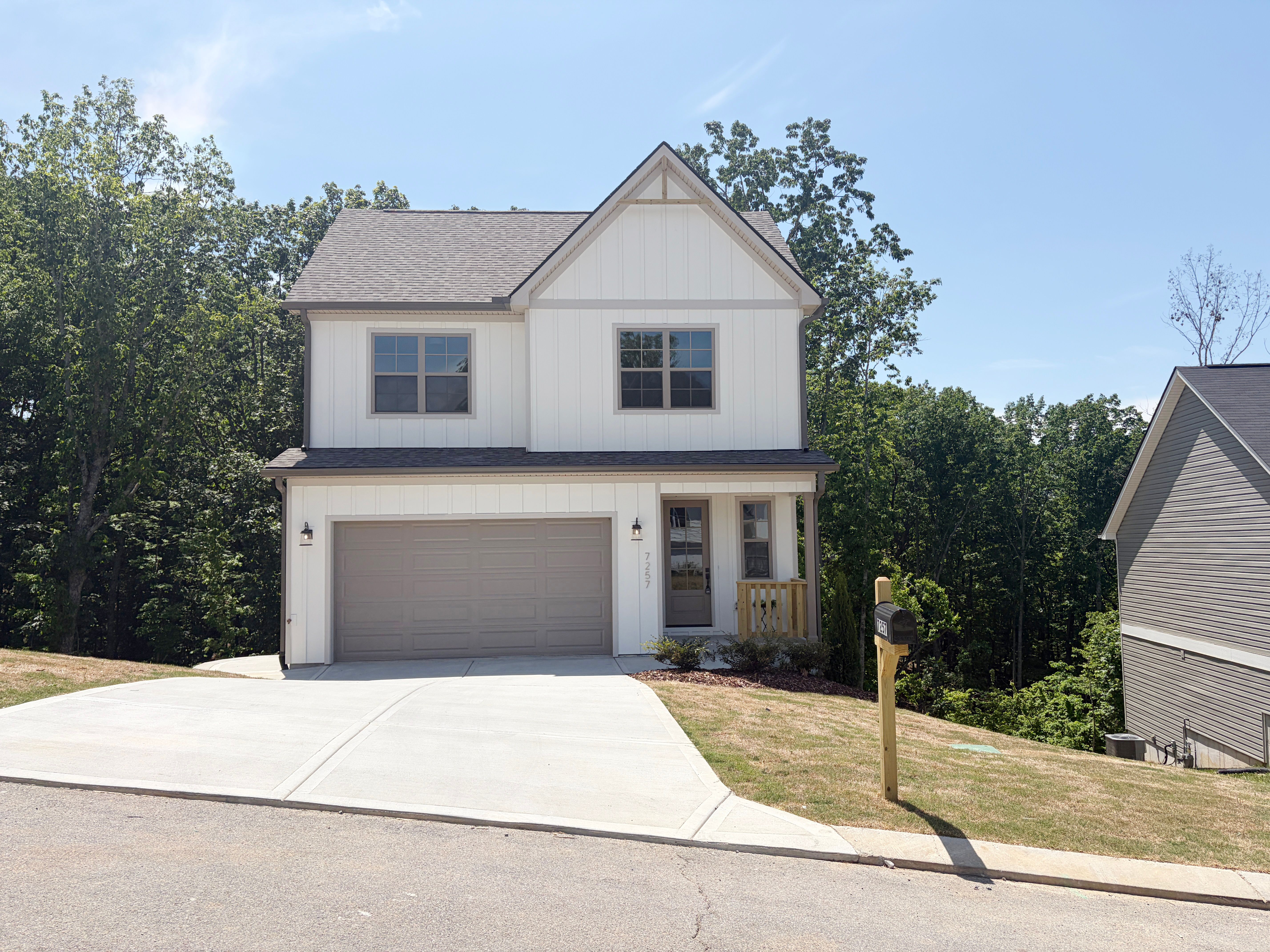 The River - Hamilton on Hunter West: Ooltewah, Tennessee - Greentech Homes LLC