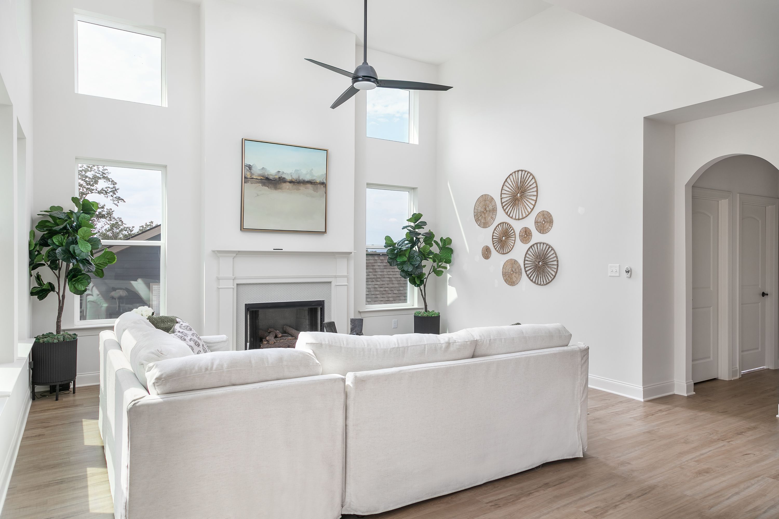 2-story ceiling option