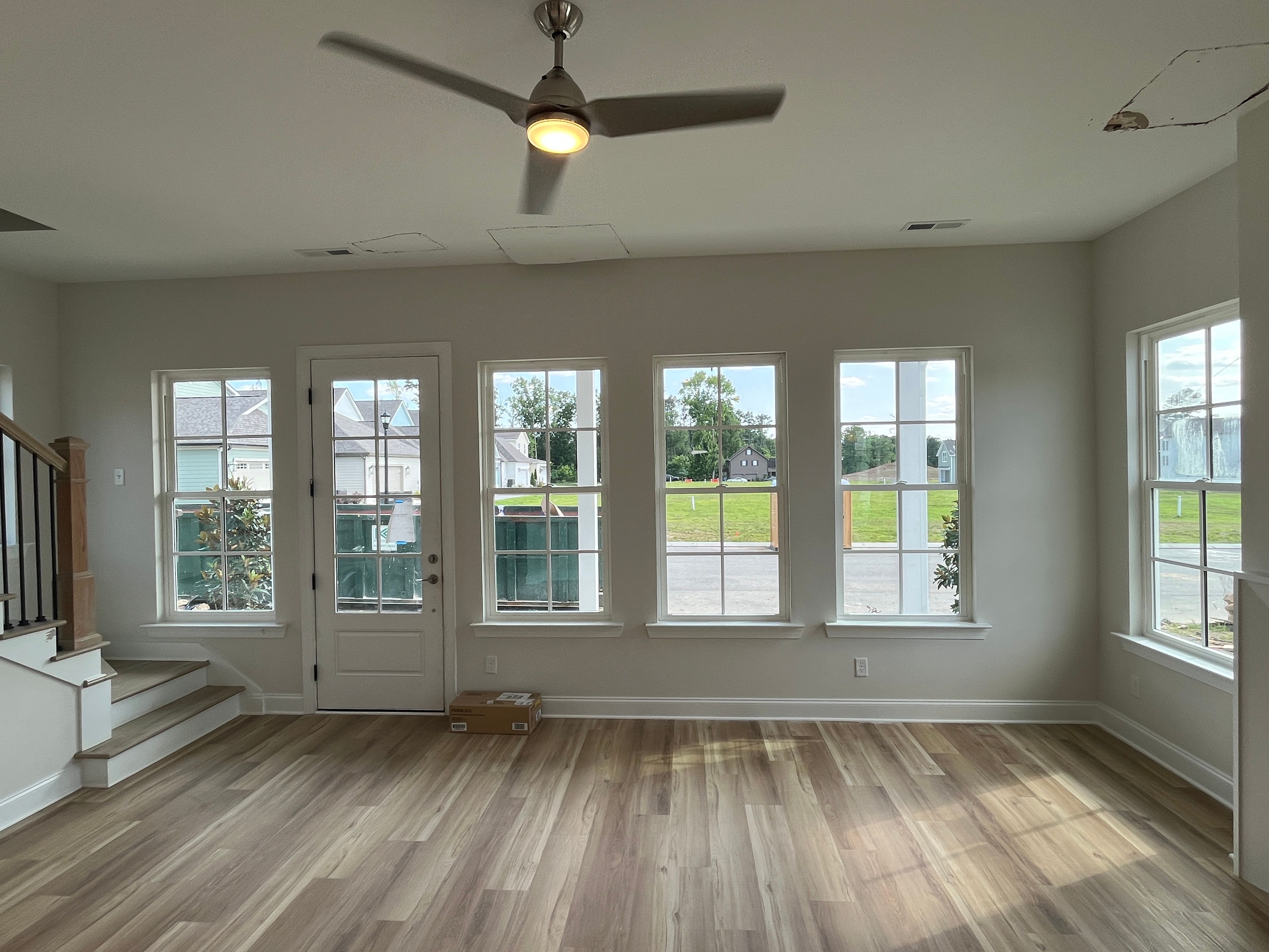 10' ceilings