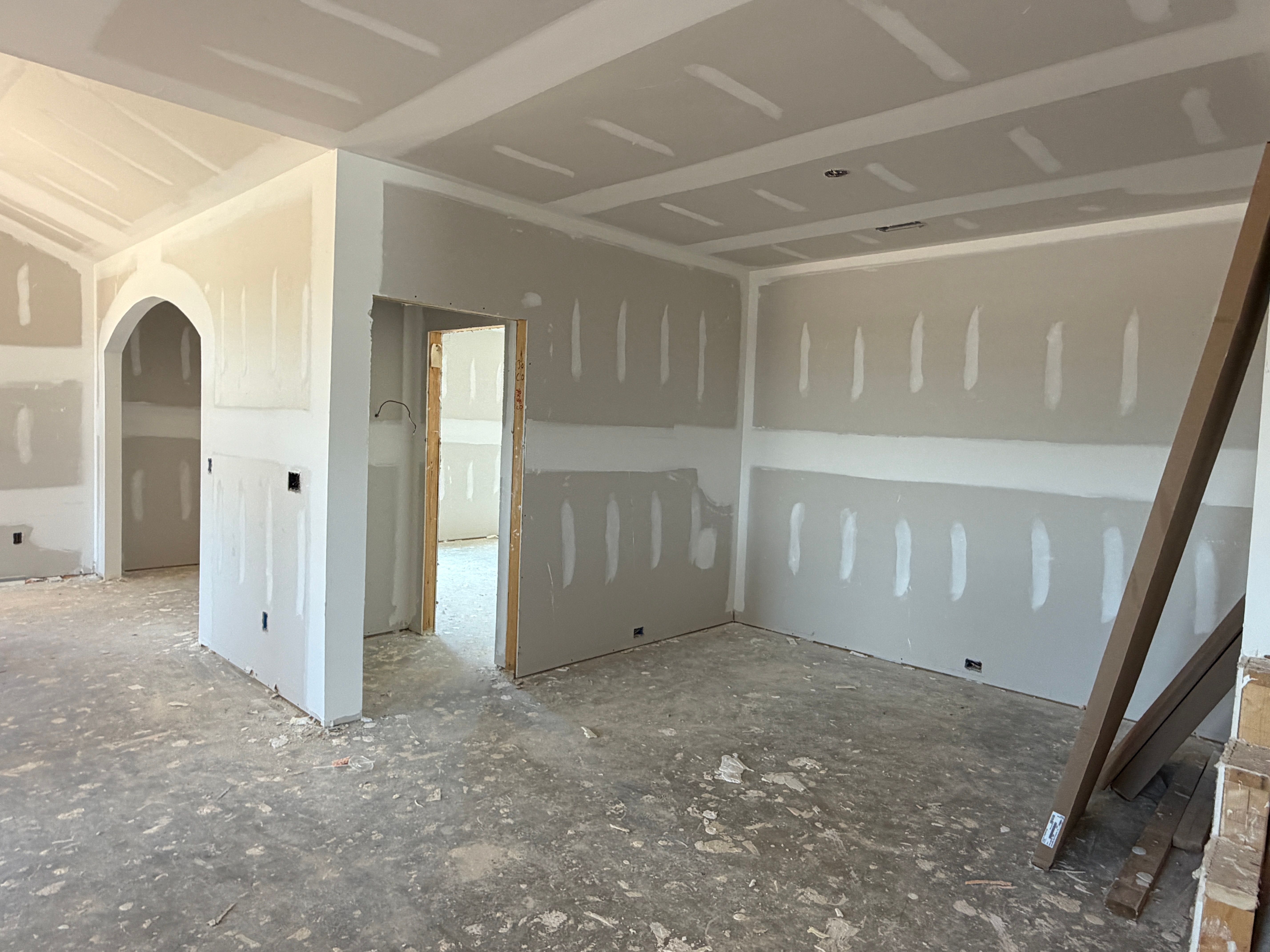 Entry to primary site and niche in Living room