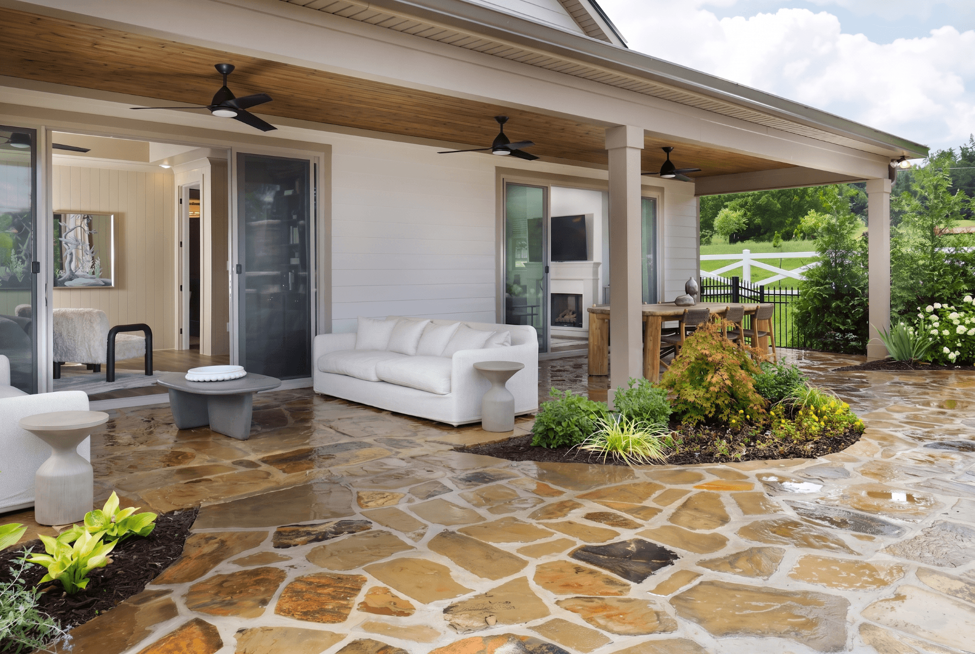 Rear covered porch