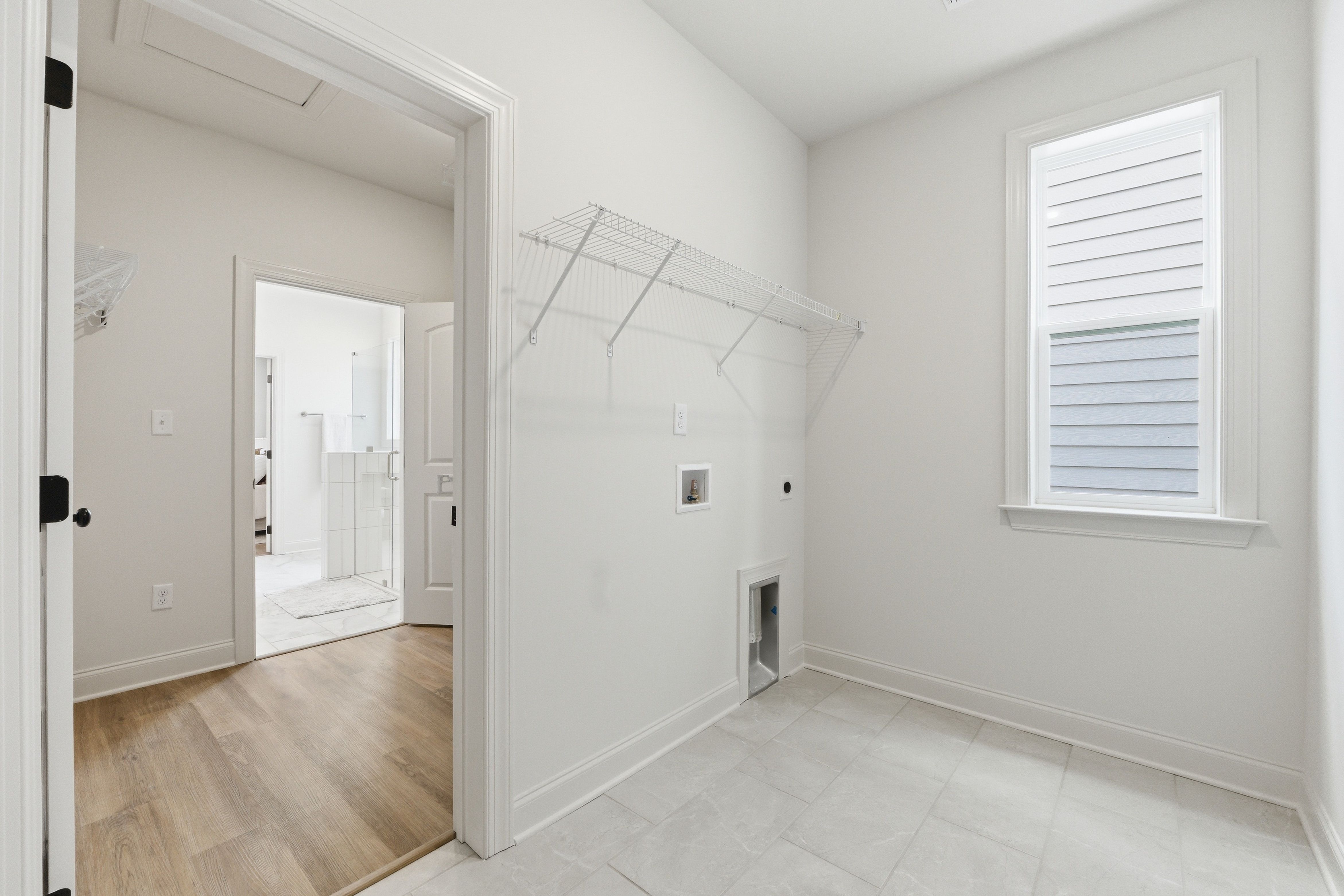 Connected to Primary Closet option