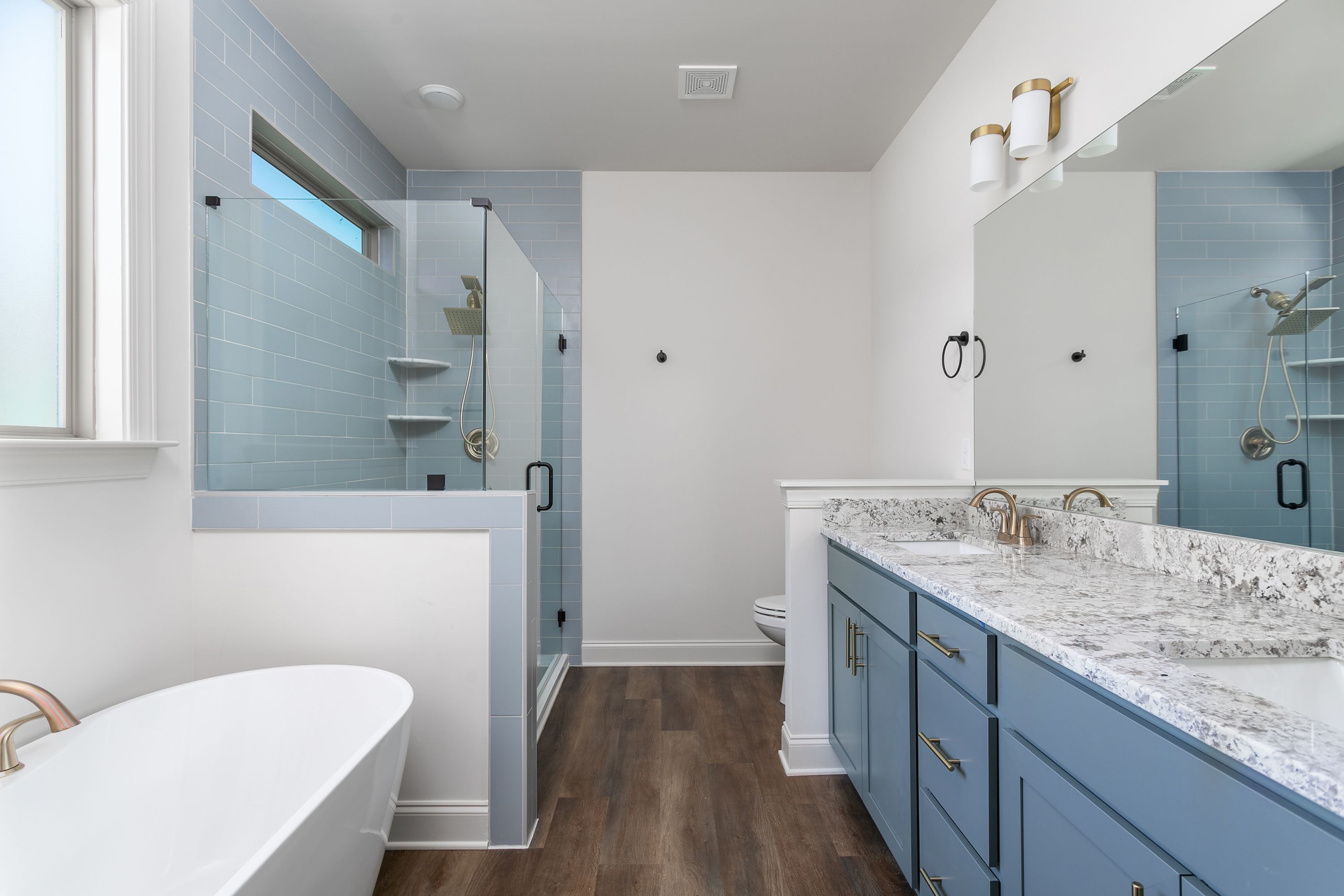 Free-standing tub option