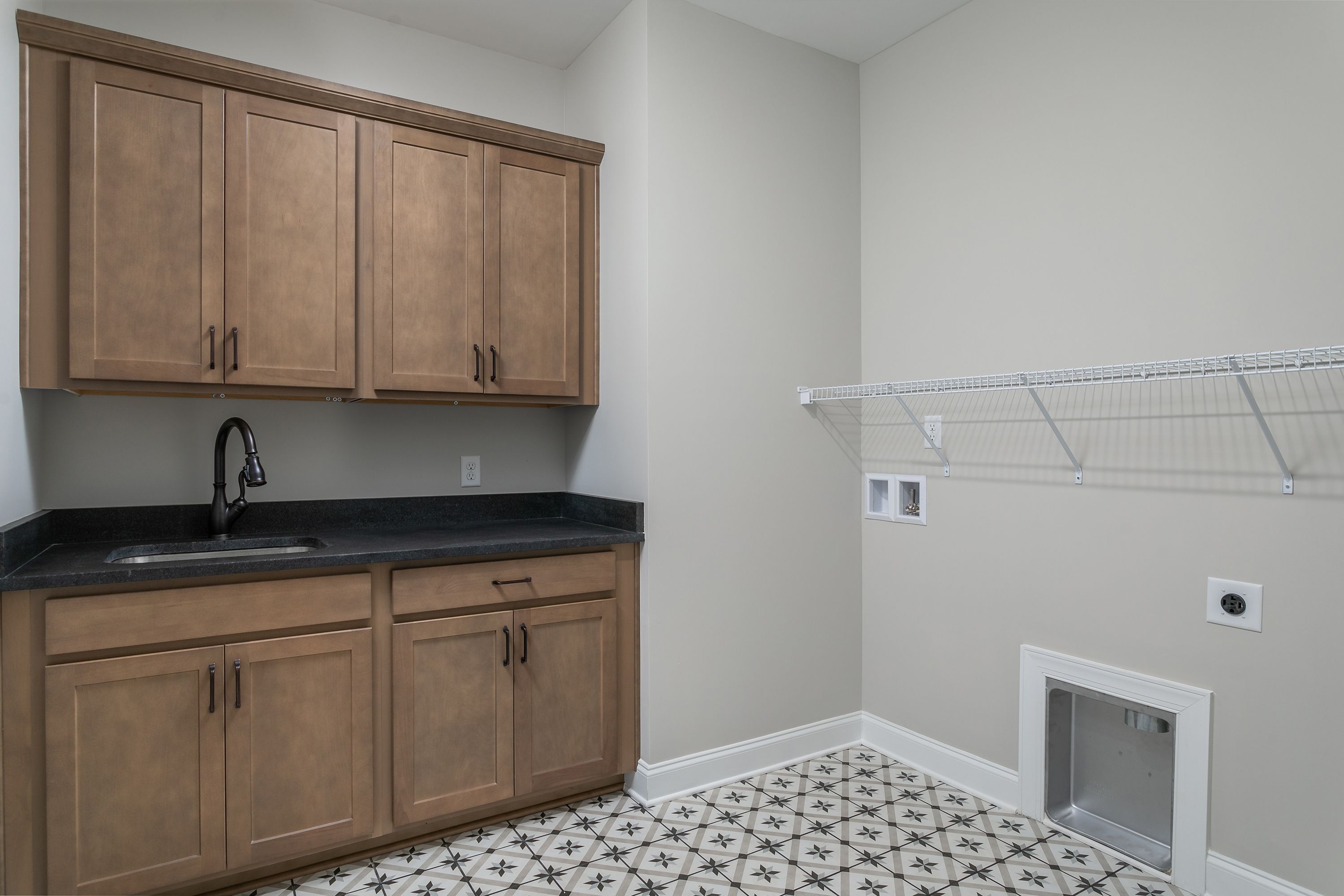 Shown with Folding Station option