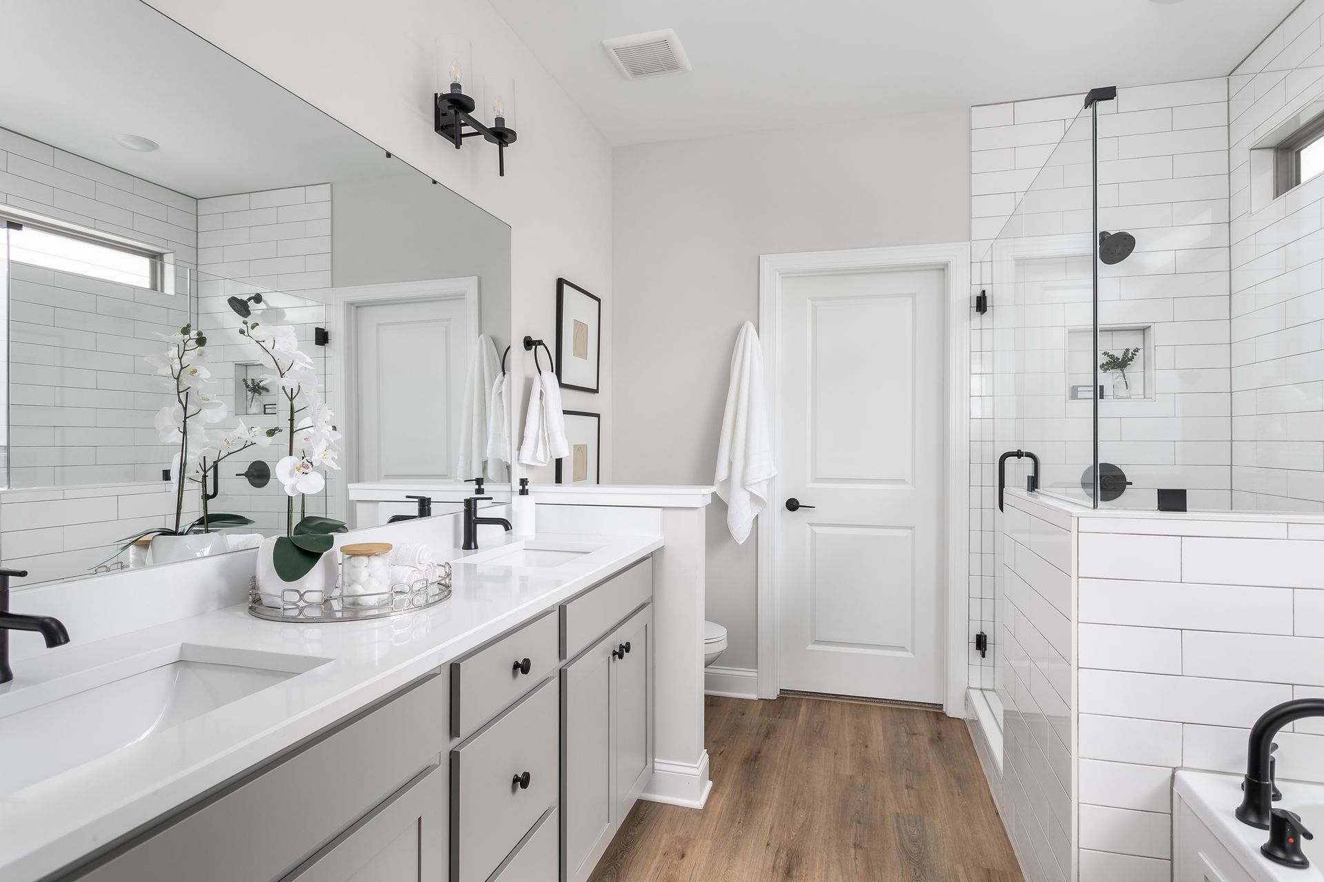 Tub option shown