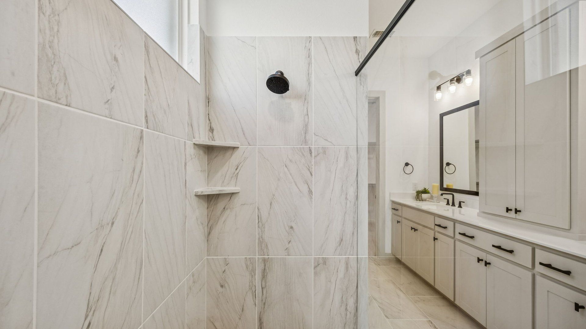 Owner's Bath