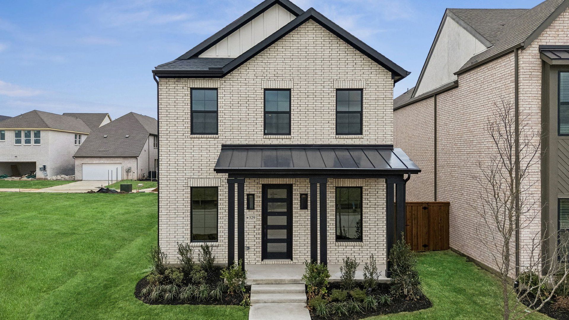 329 Walker Parkway (Lyonne)