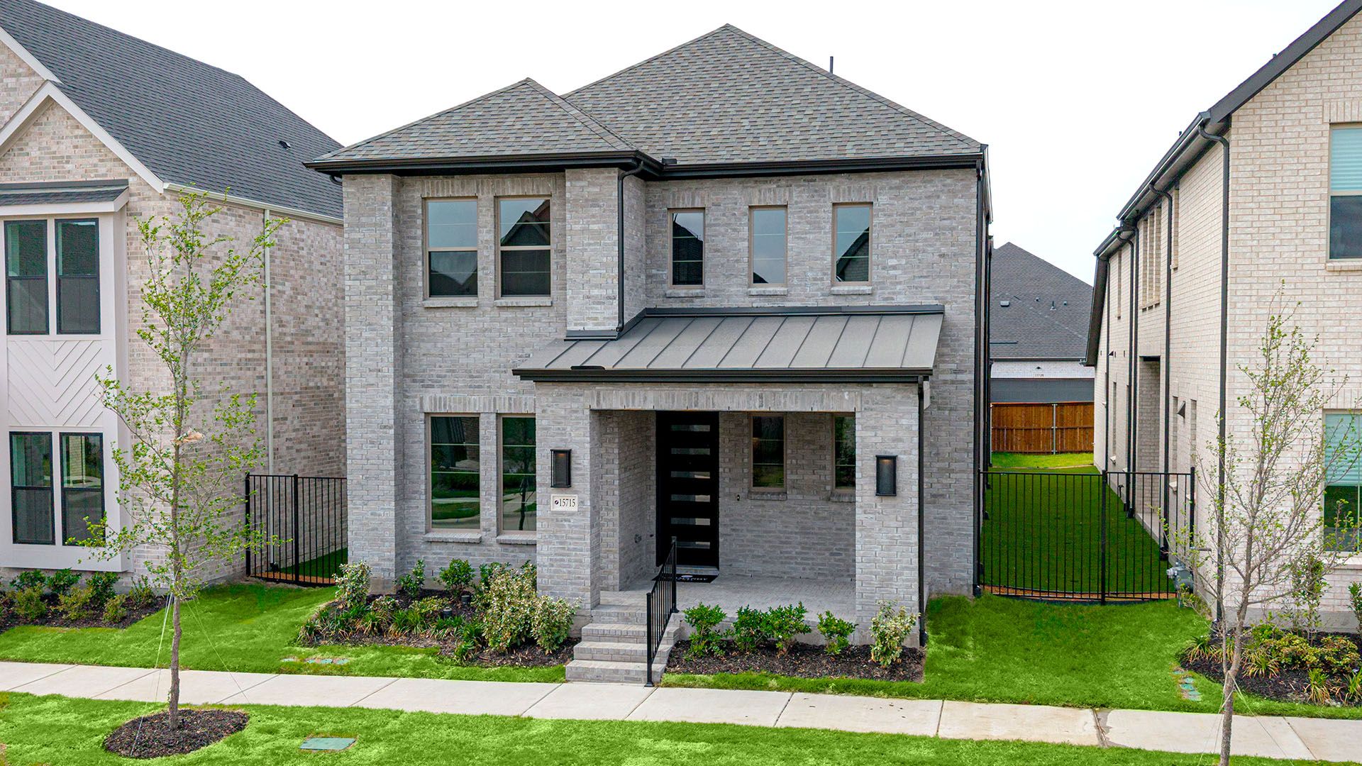 15715 Gladeside Avenue