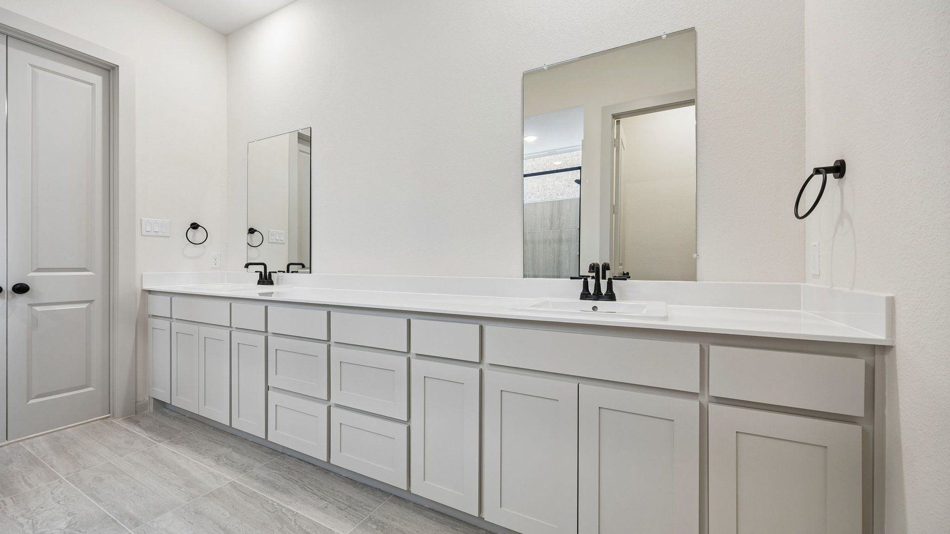 Owner's Bath