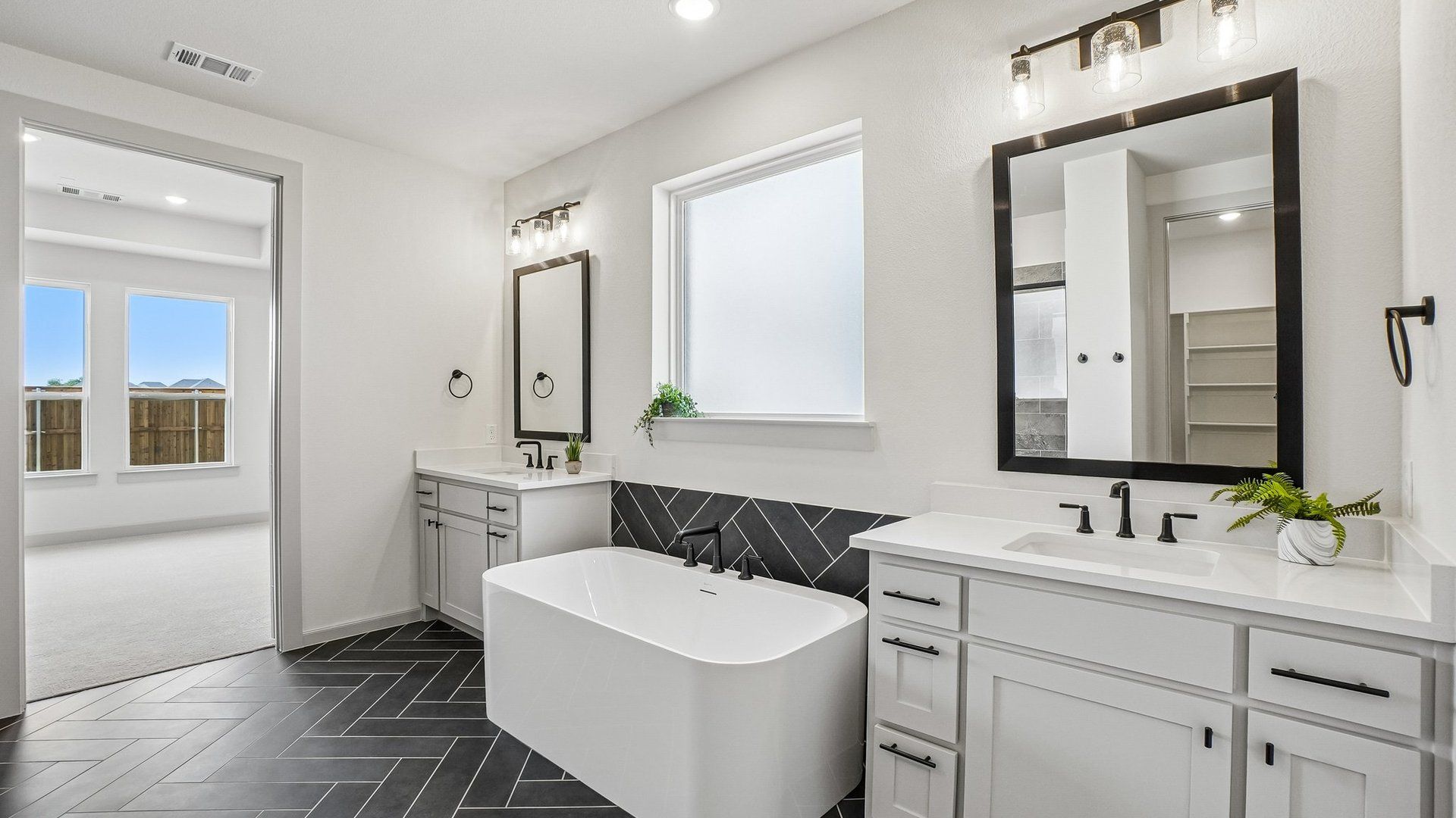 Owner's Bath