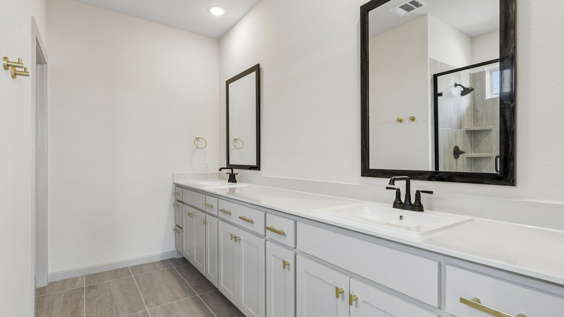 Owner's Bath
