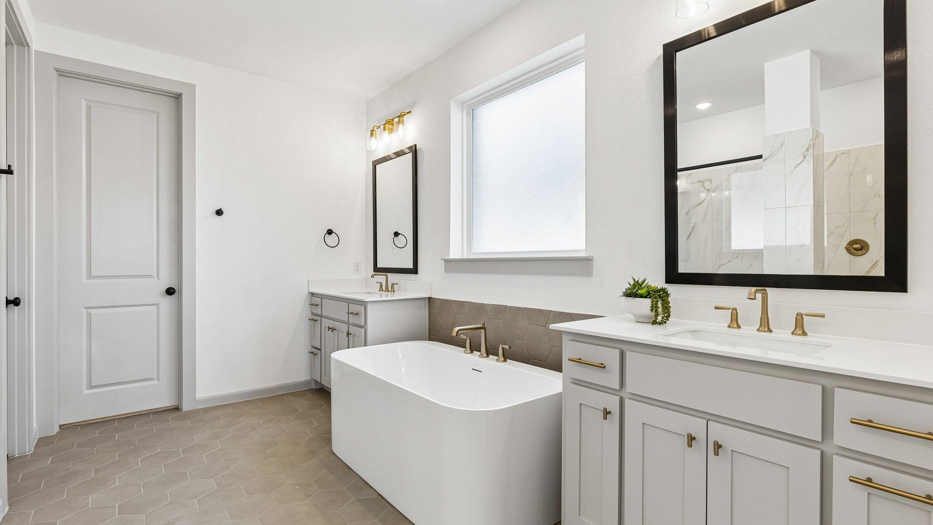 Owner's Bath