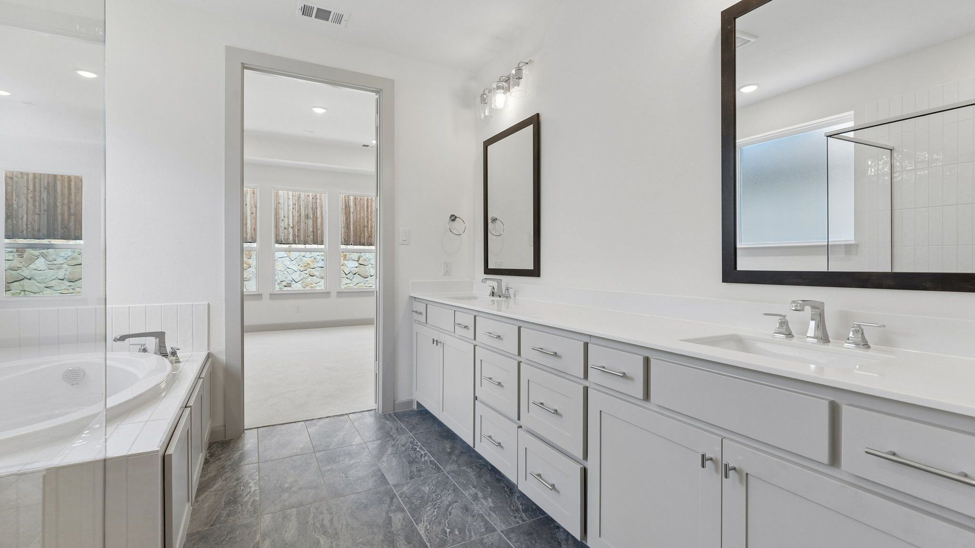 Owner's Bath