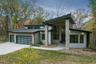 casa en H&H Home Builders por H&H Home Builders, Inc.