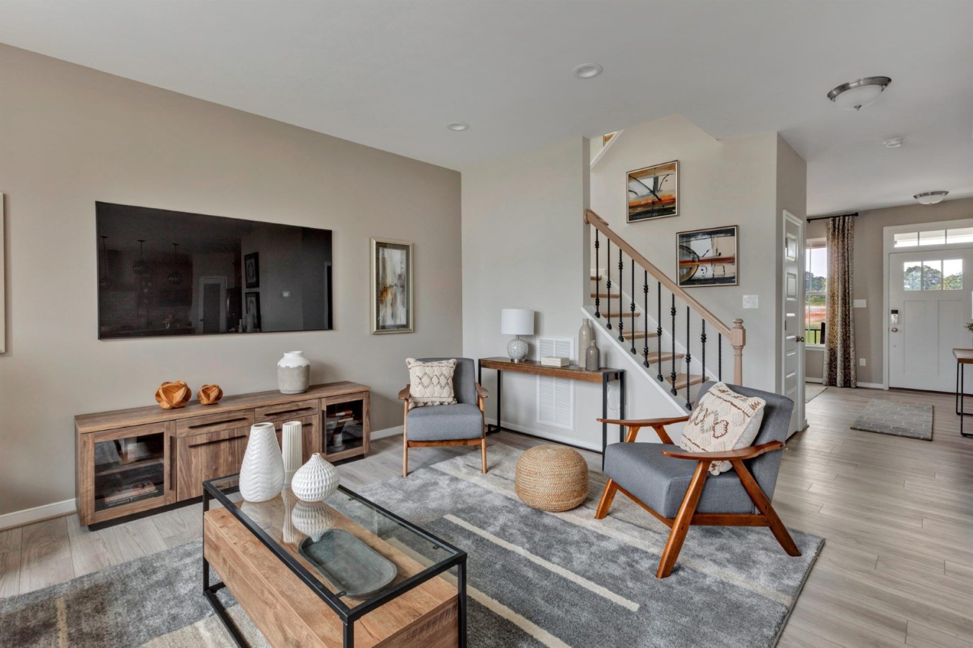 10-Family Room (Large)