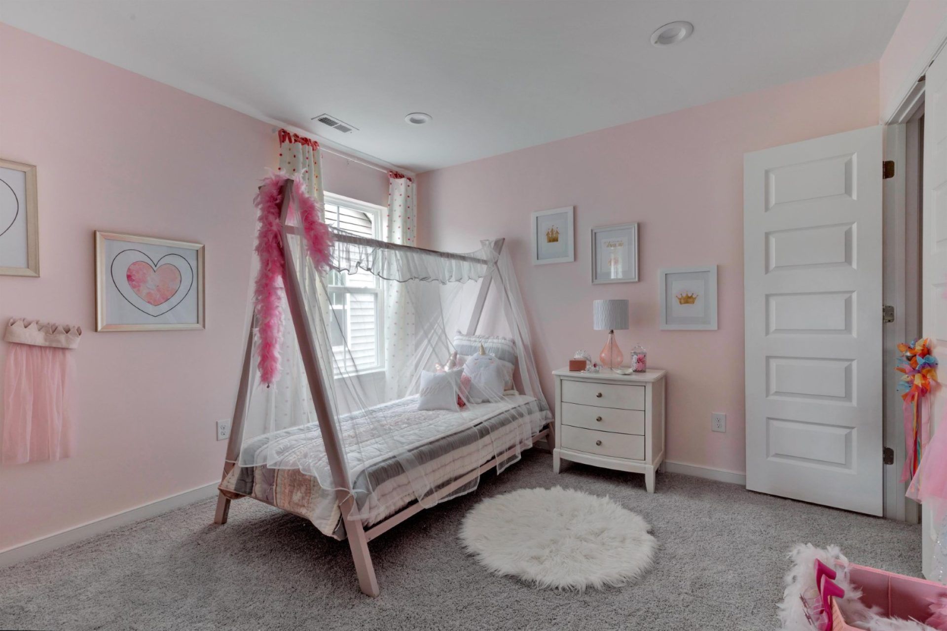 30-Bedroom (Large)