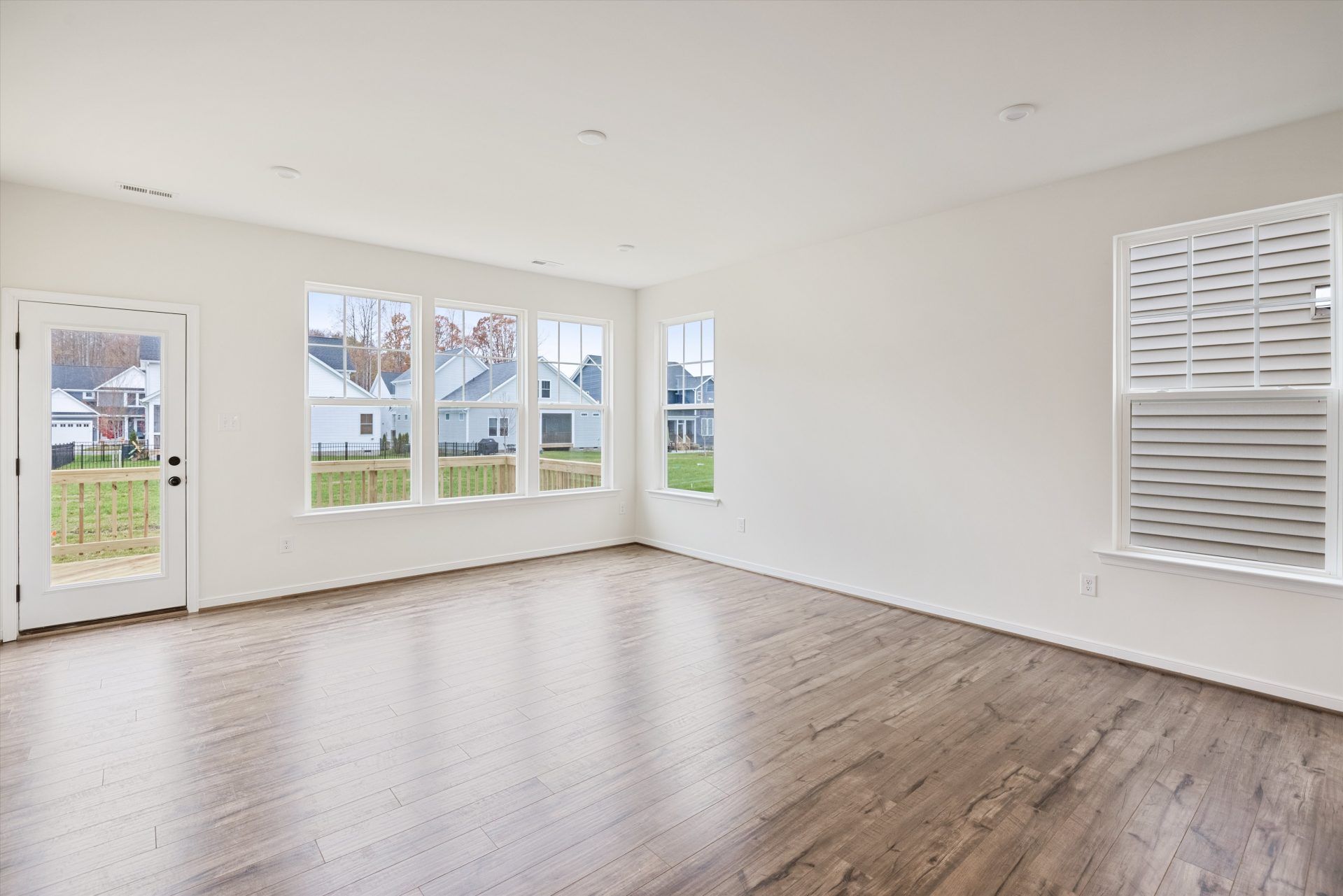 06-Family Room