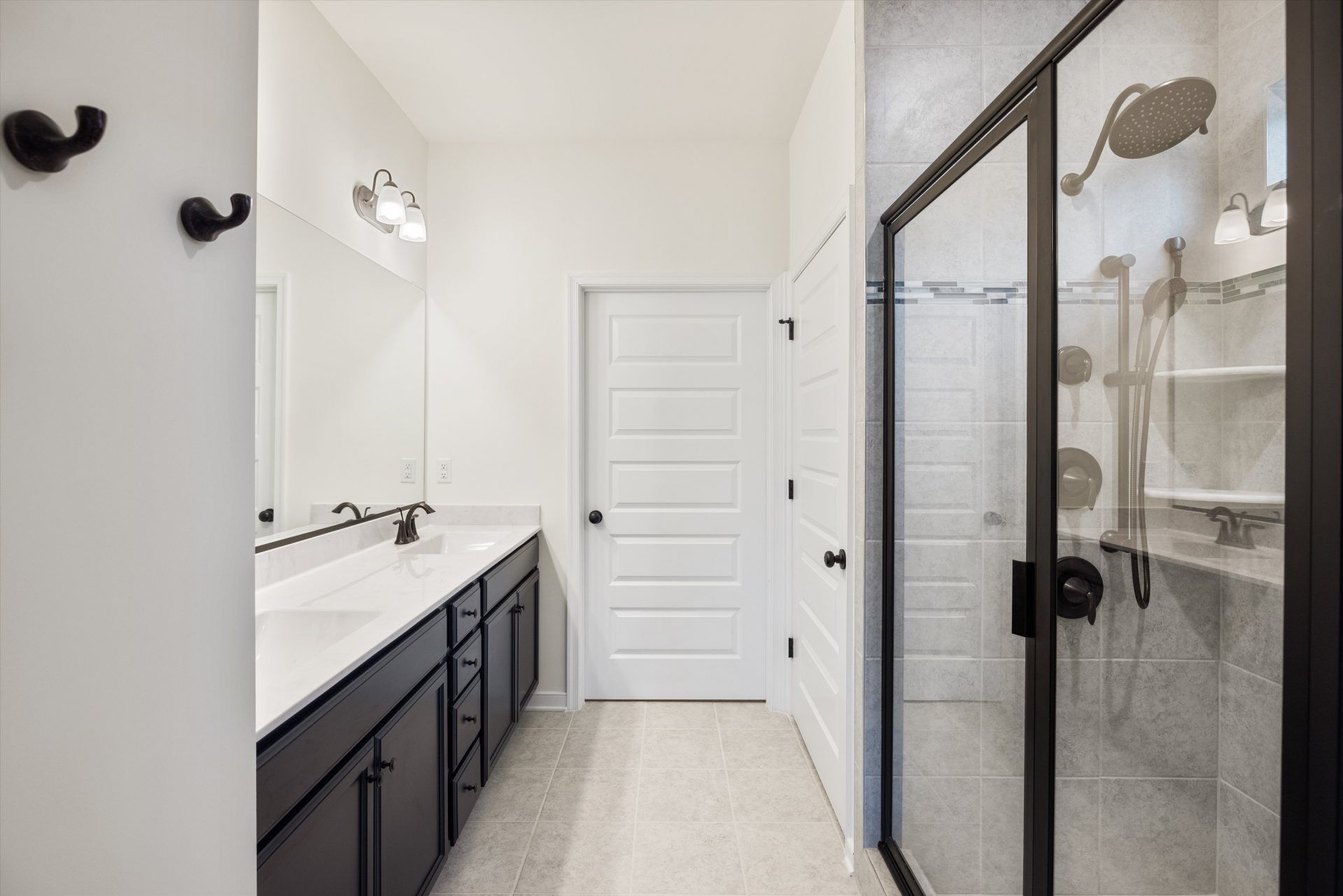 18-Owner's Bath
