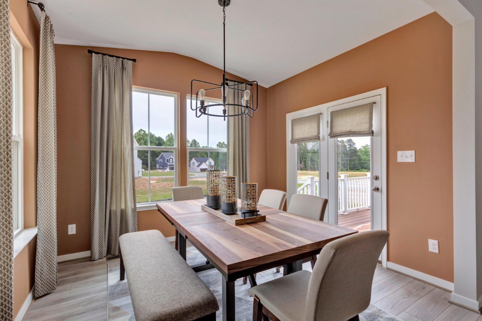 16-Dining Room (Large)