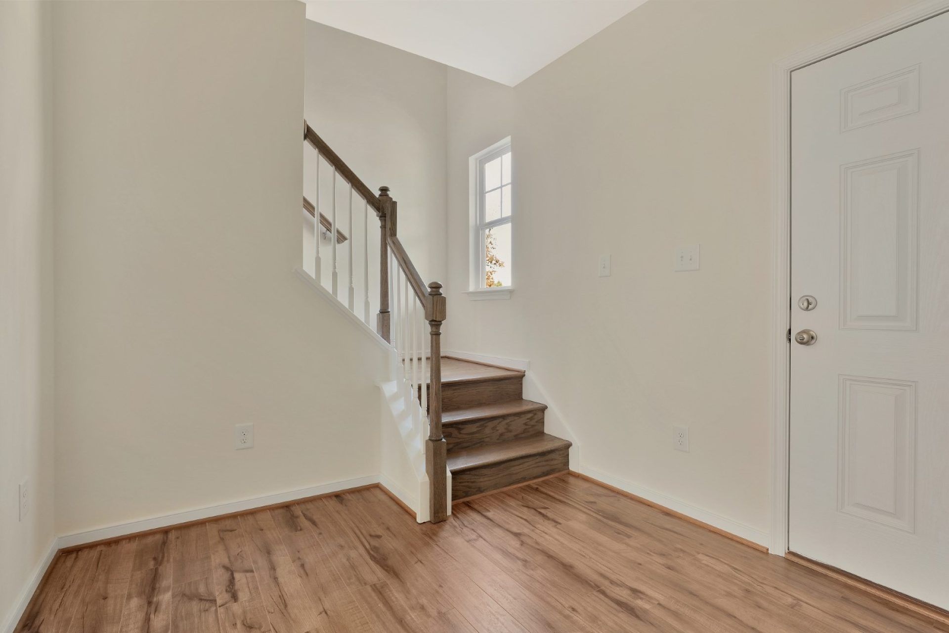 HHHunt Homes Marlowe-print-003-1-Foyer