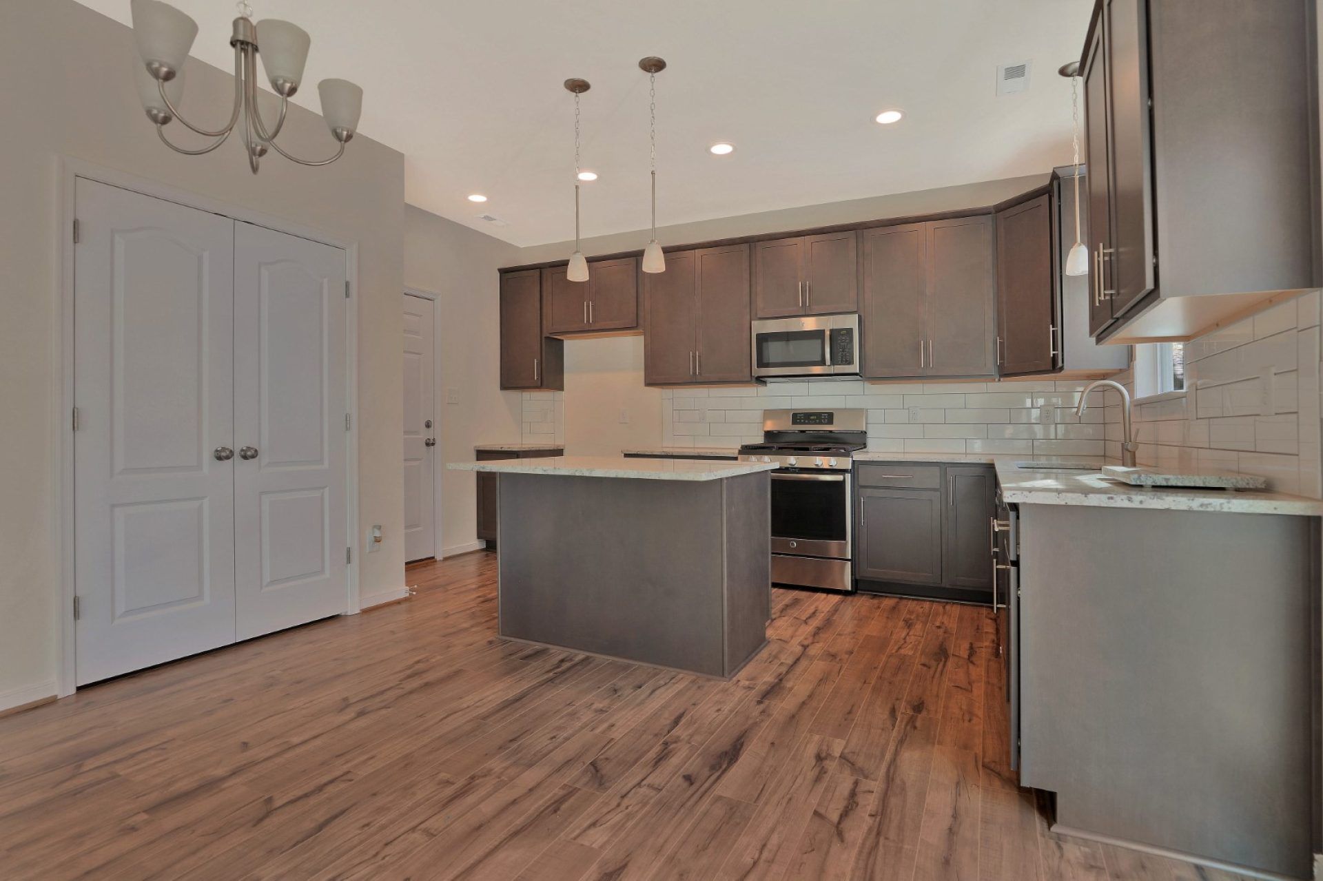 HHHunt Homes Marlowe-print-010-24-Dining AreaKitchen