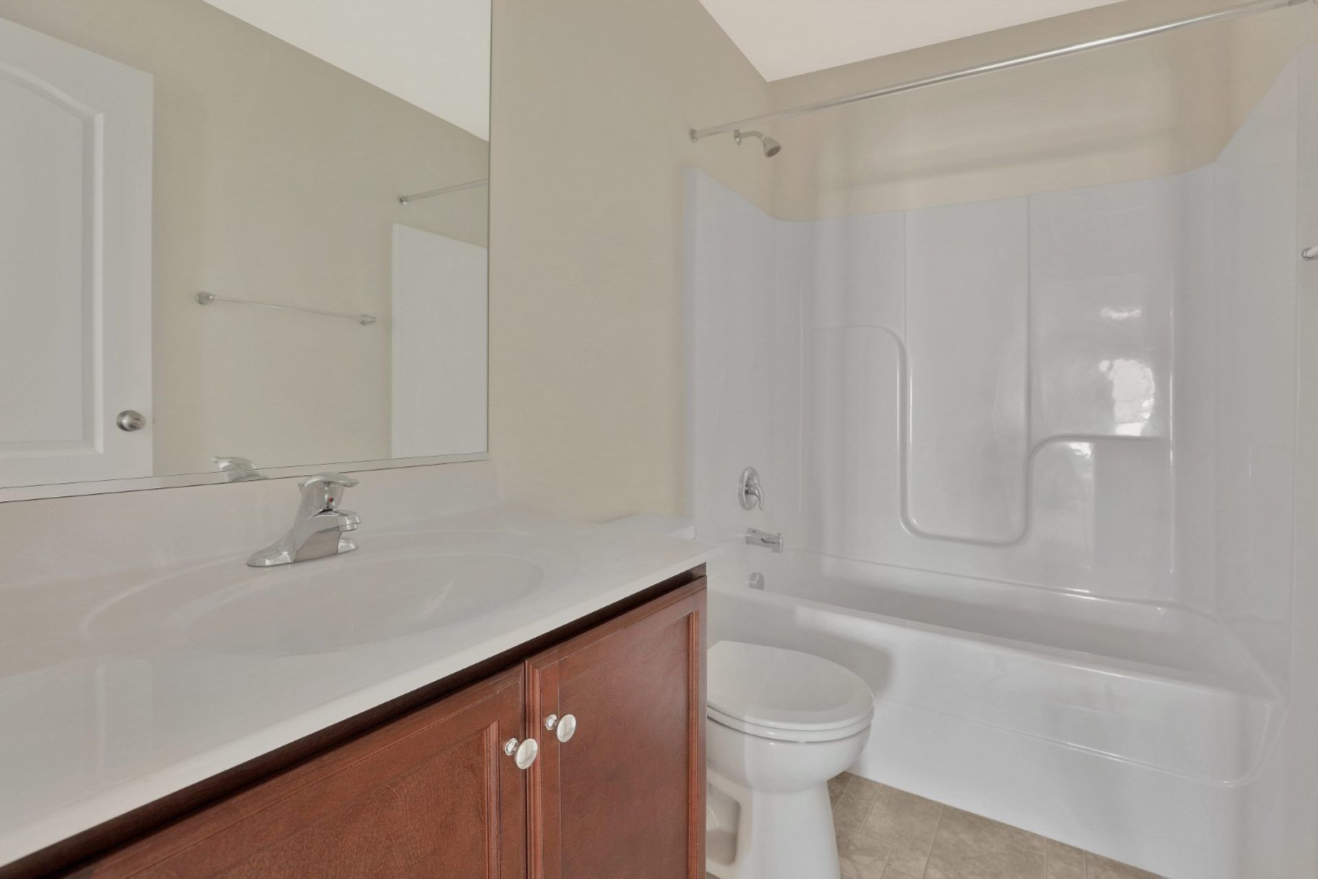 HHHunt Homes Marlowe-print-020-22-Bathroom