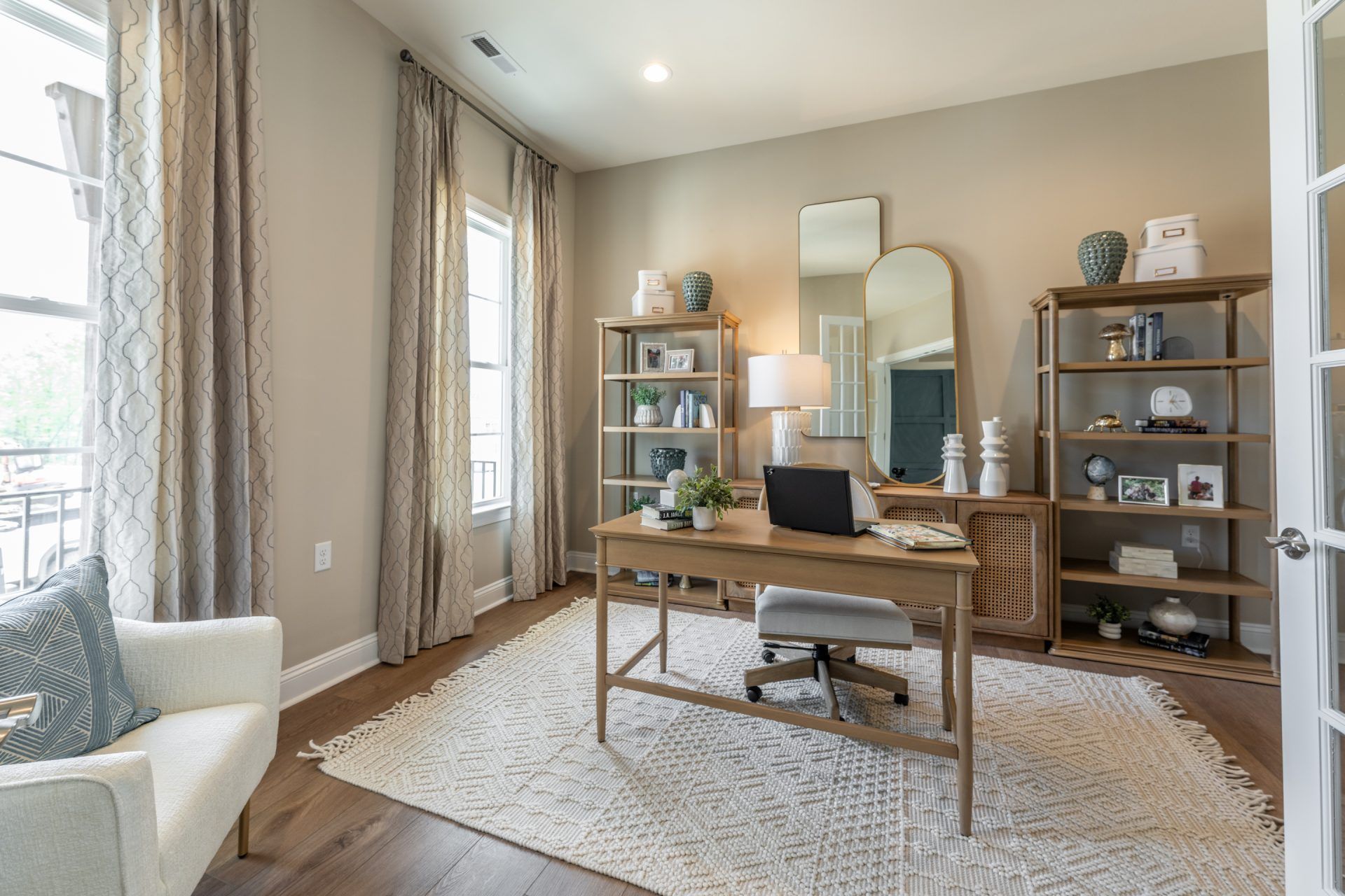 02 HHHunt Homes Retreat Study