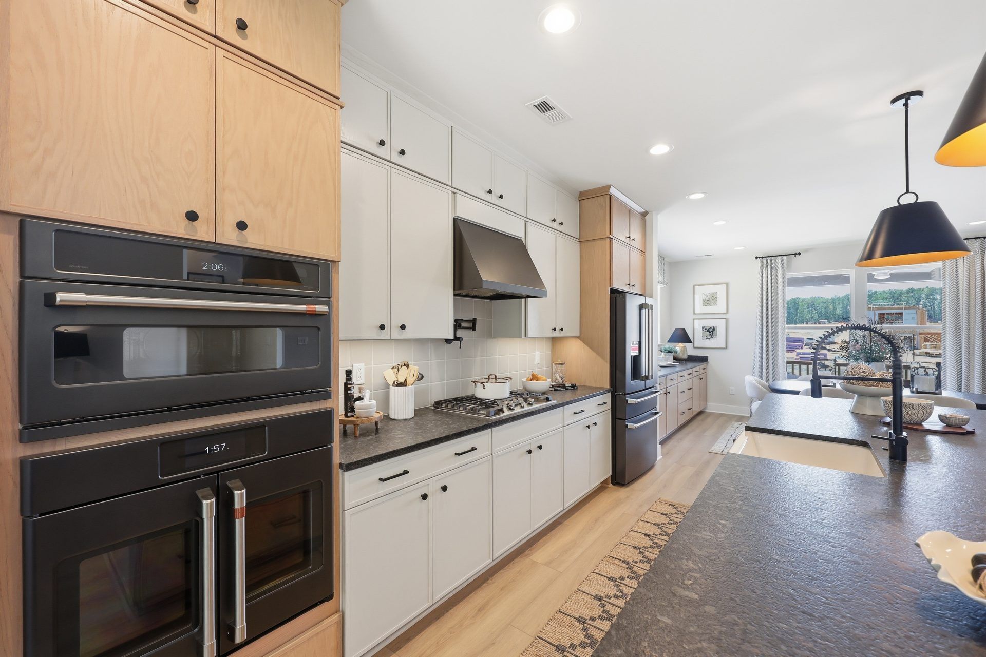 011 HHHunt Homes Foster Kitchen