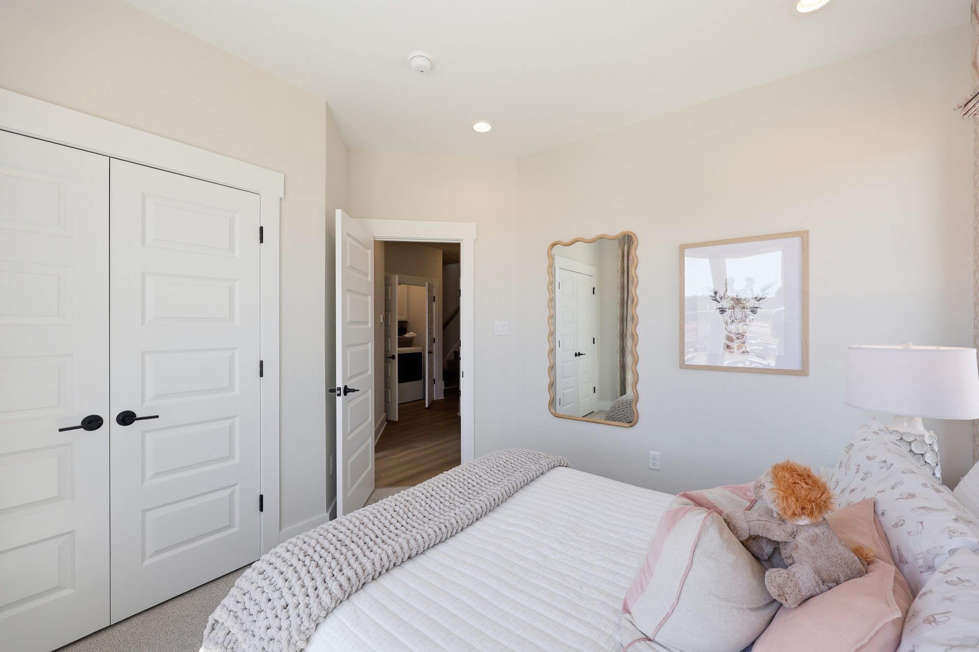 027 HHHunt Homes Foster Bedroom 2