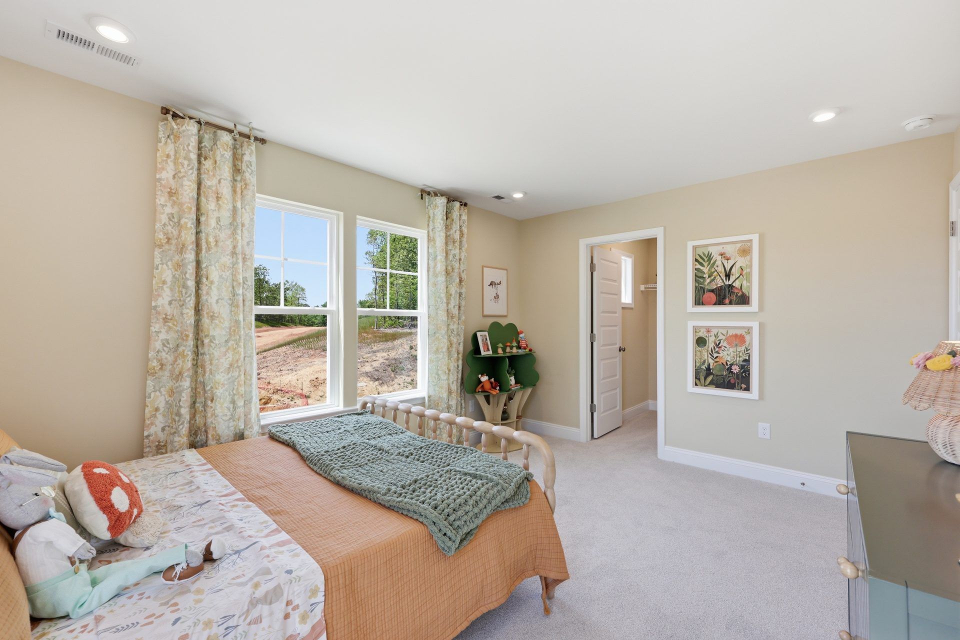 028 HHHunt Homes Morgan Bedroom 3