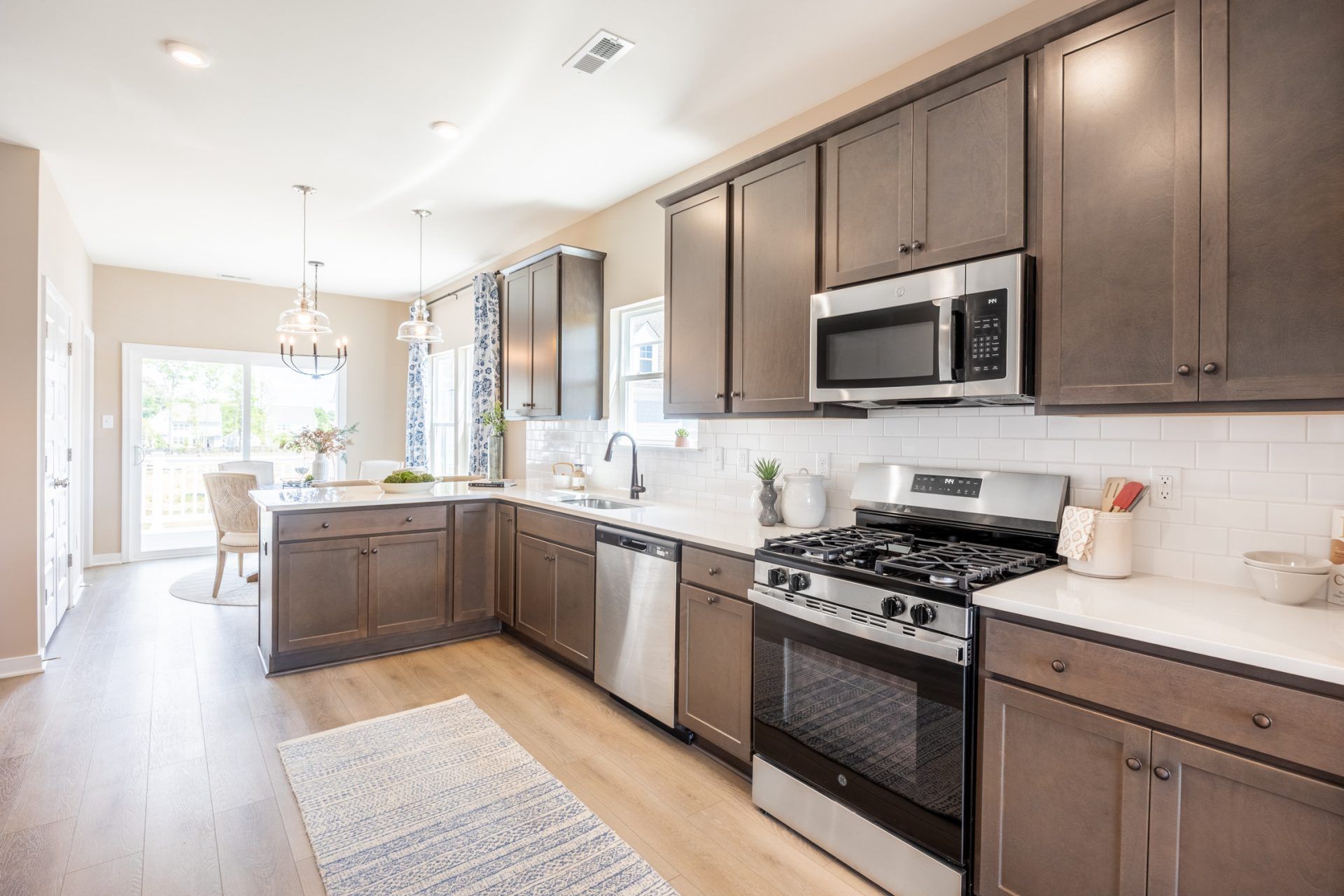 009 HHHunt Homes Donovan Kitchen