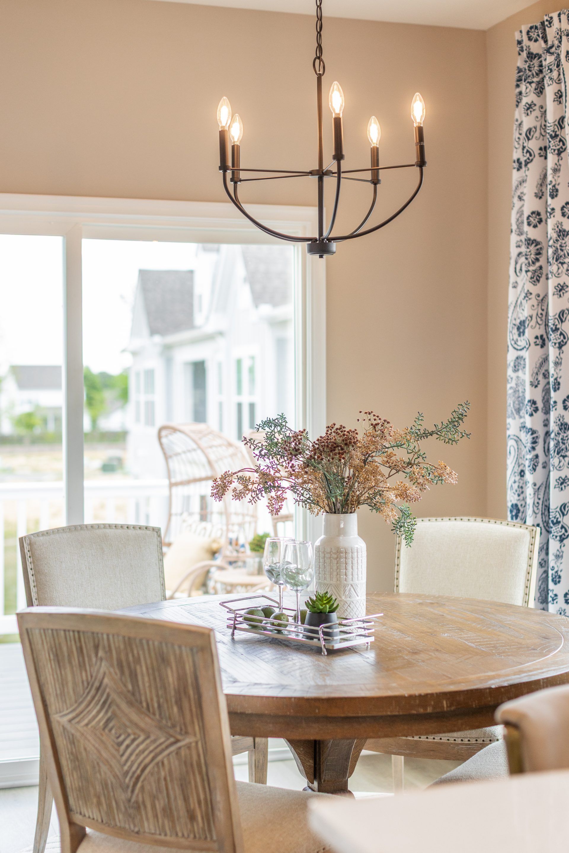 016 HHHunt Homes Donovan Breakfast Nook