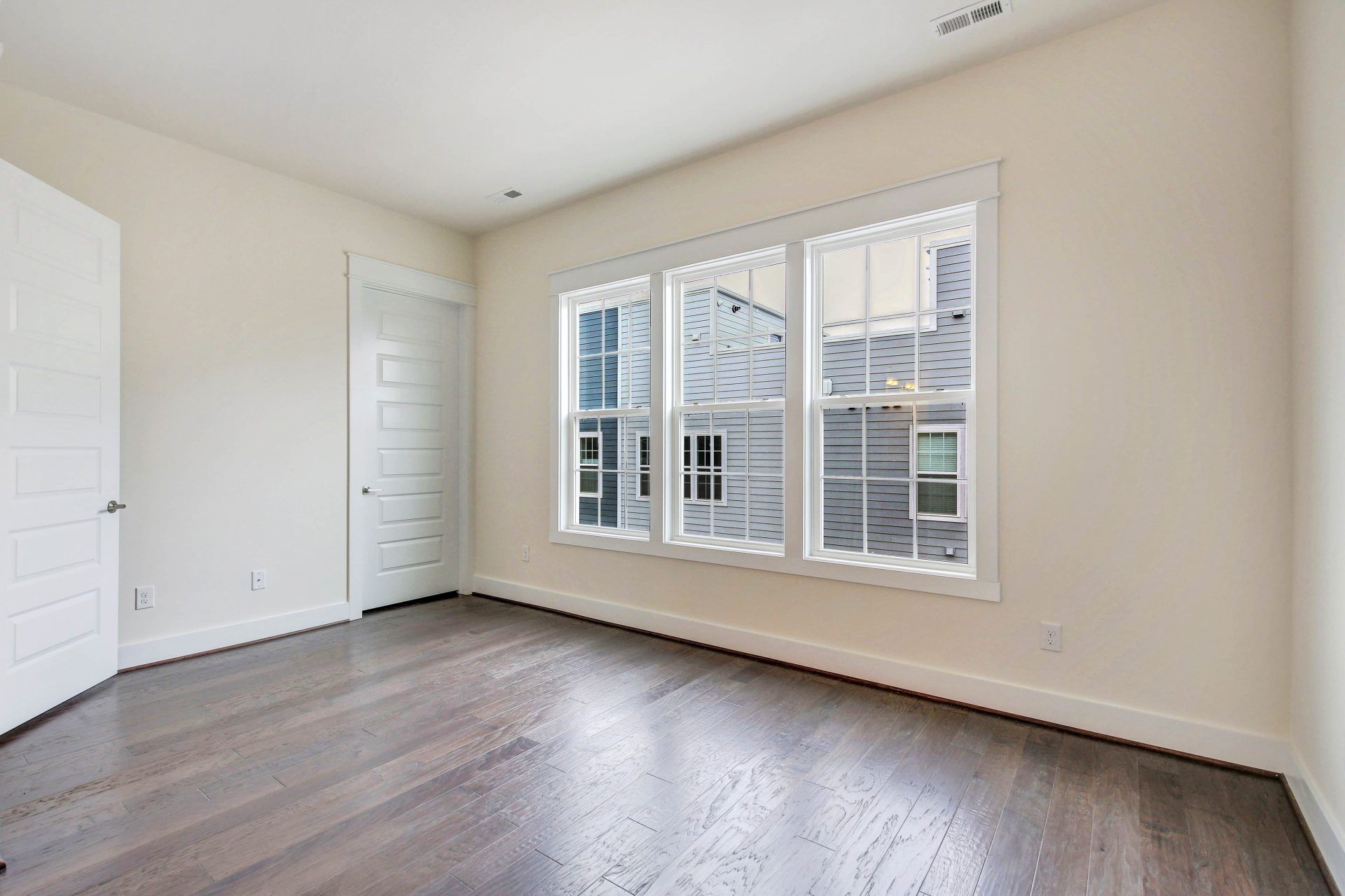 013_Newport_Bedroom 2