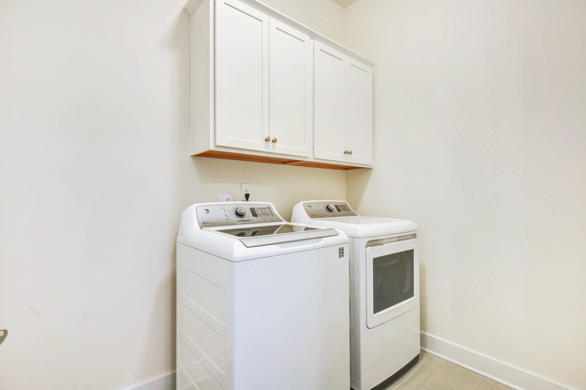 016_Newport_Laundry