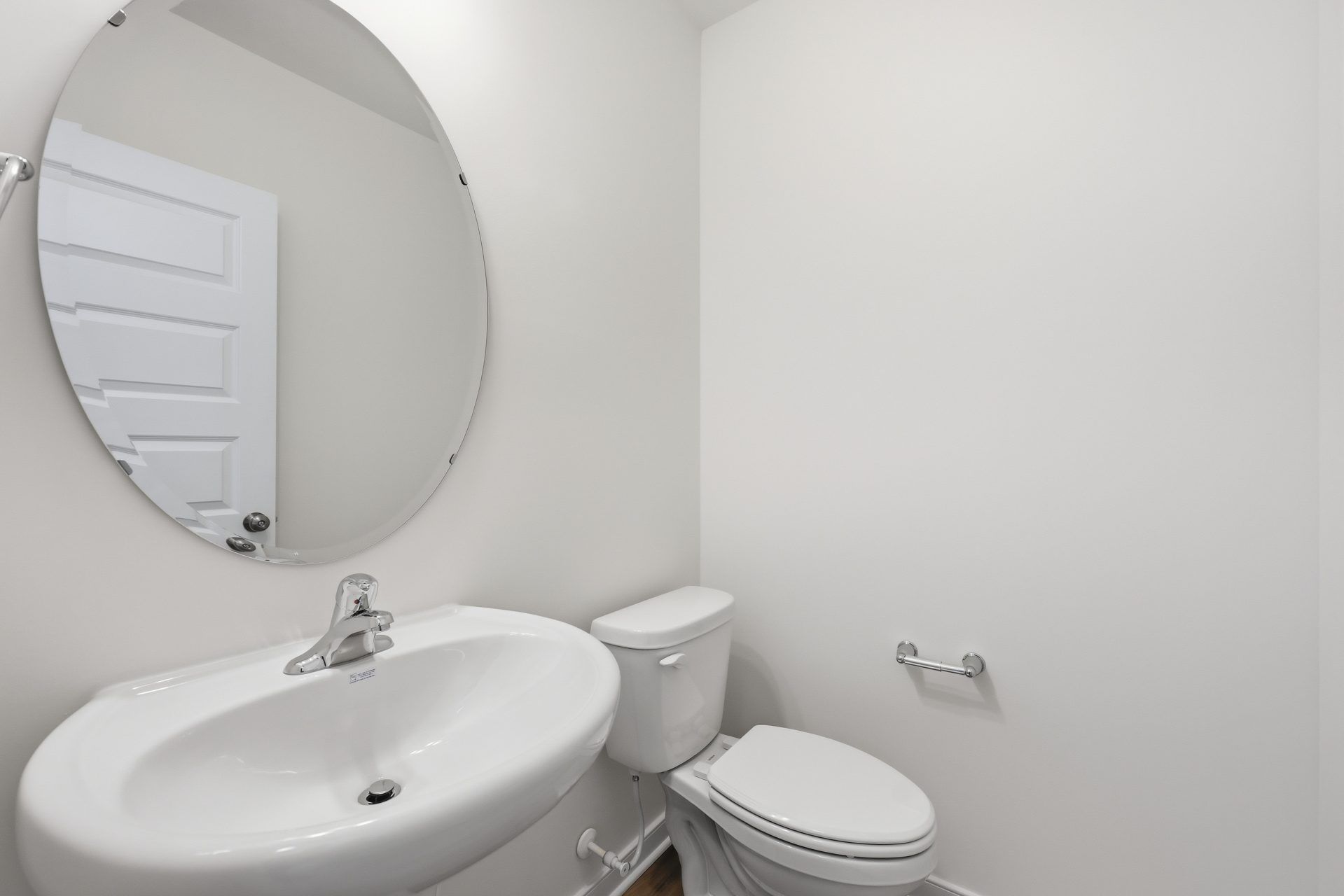 009 HHHunt Homes Haywood Powder Room off nook