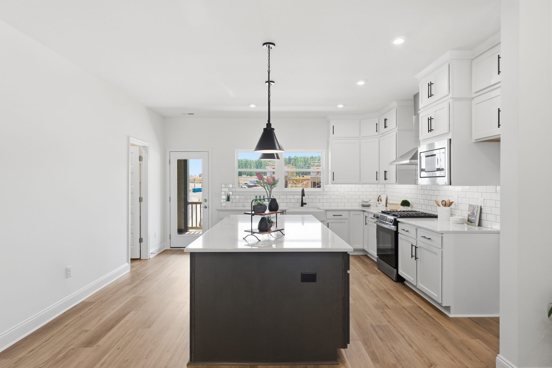 011 HHHunt Homes Alto Kitchen