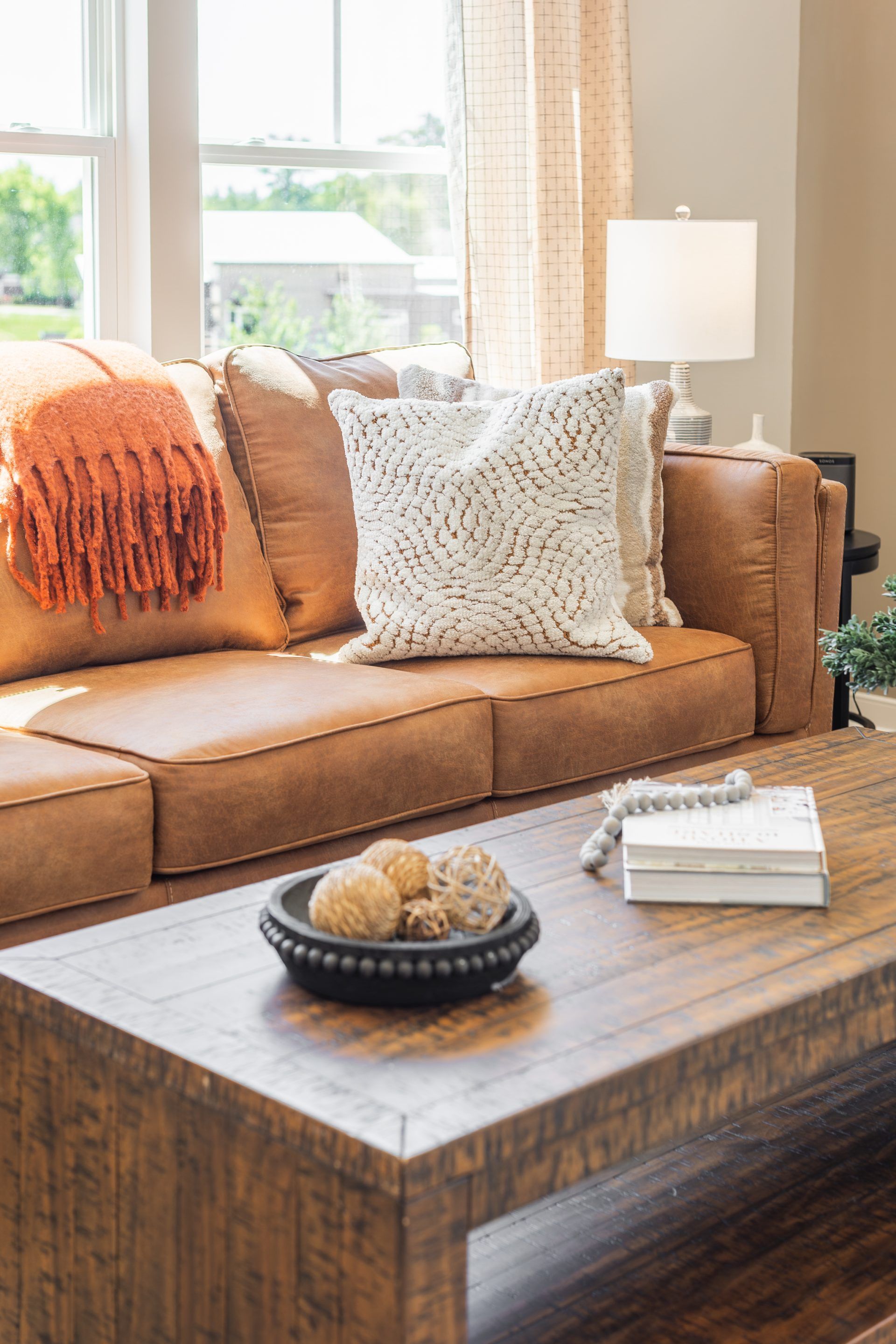 016 HHHunt Homes Donovan Family Room Table and Couch