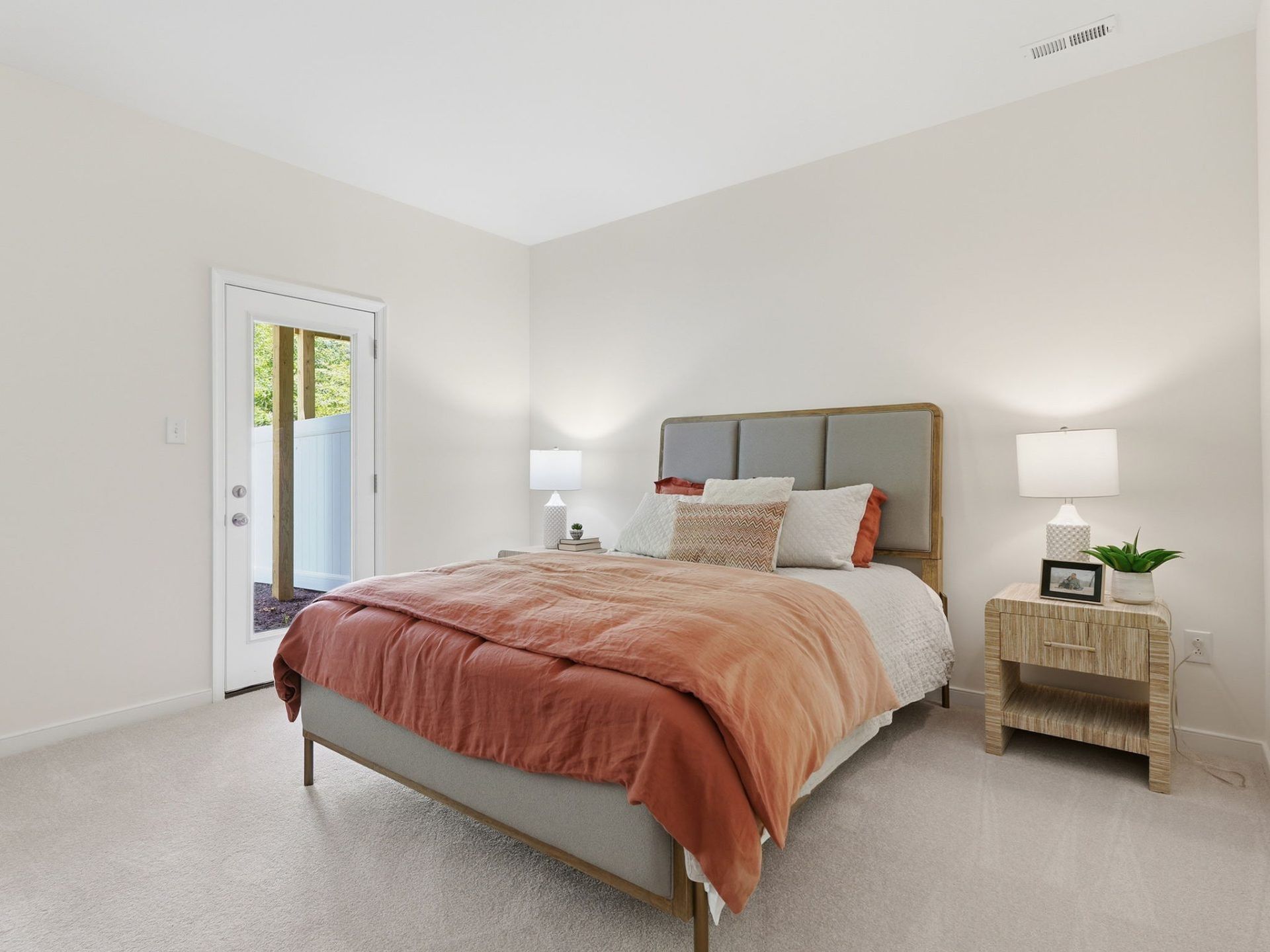 001 HHHunt Homes Amherst Guest Bedroom