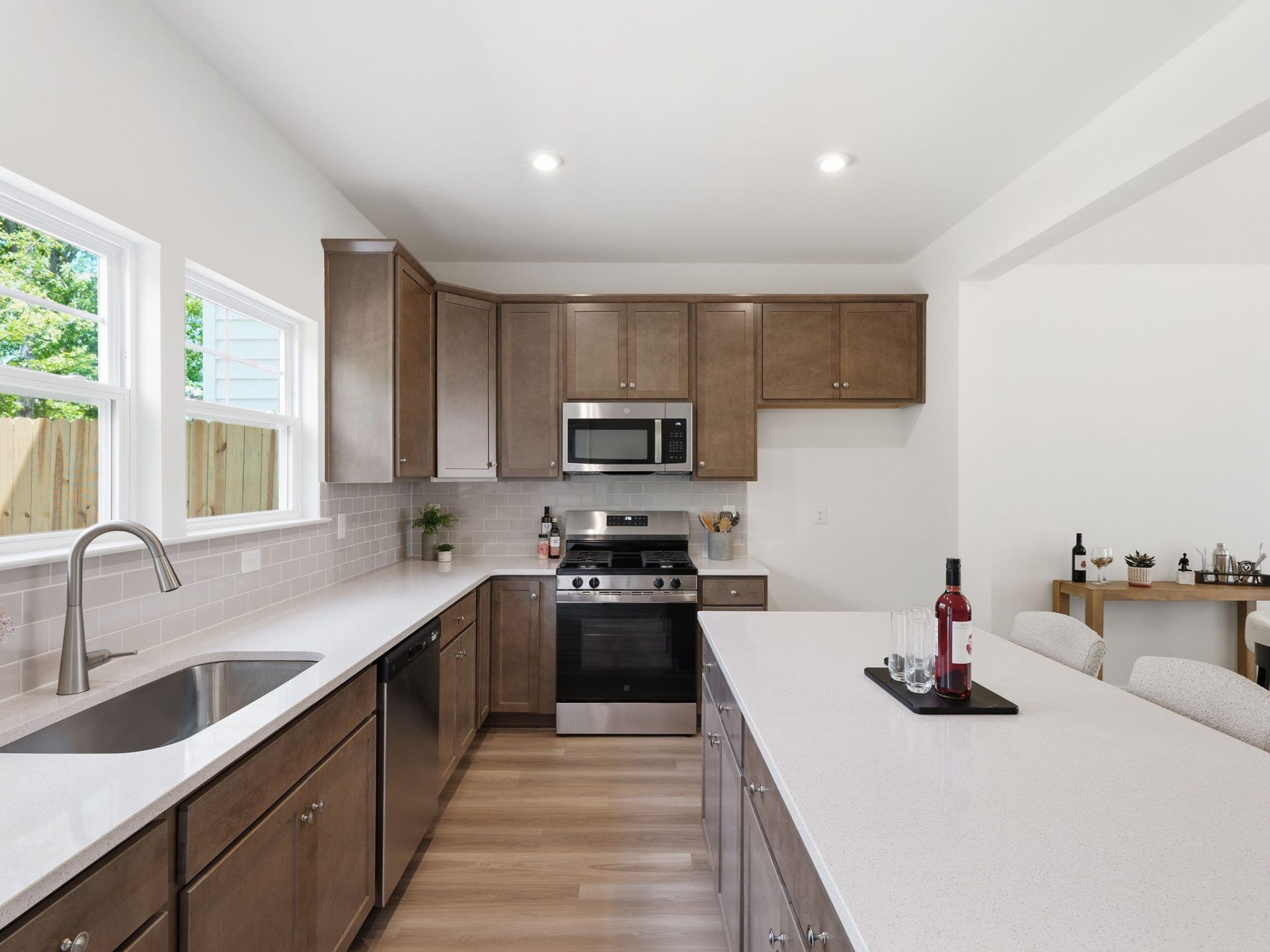 007 HHHunt Homes Amherst Kitchen
